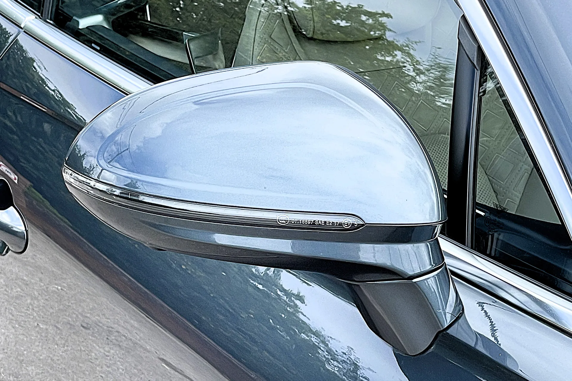 Bentley CONTINENTAL GT thumbnail image number 41