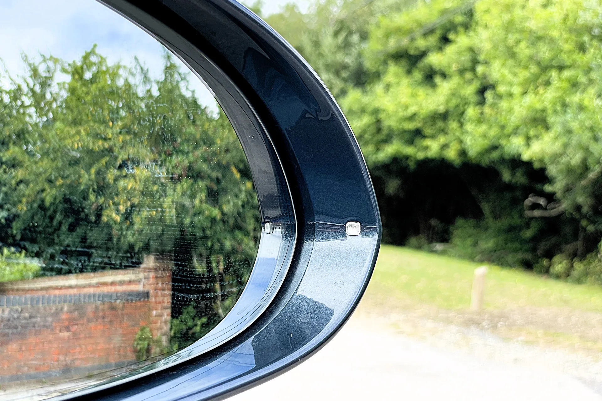 Bentley CONTINENTAL GT thumbnail image number 16