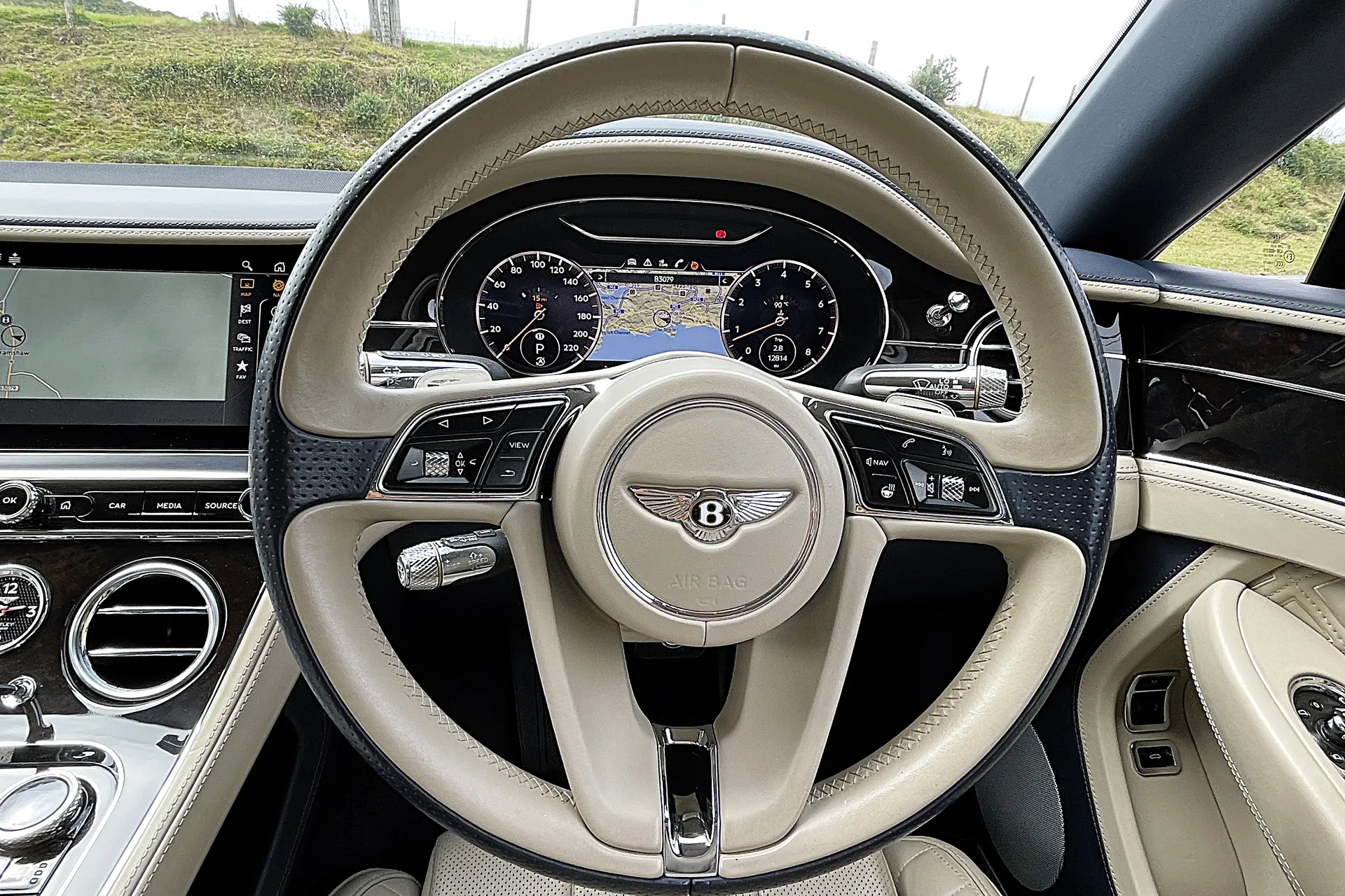 Bentley CONTINENTAL GT thumbnail image number 40