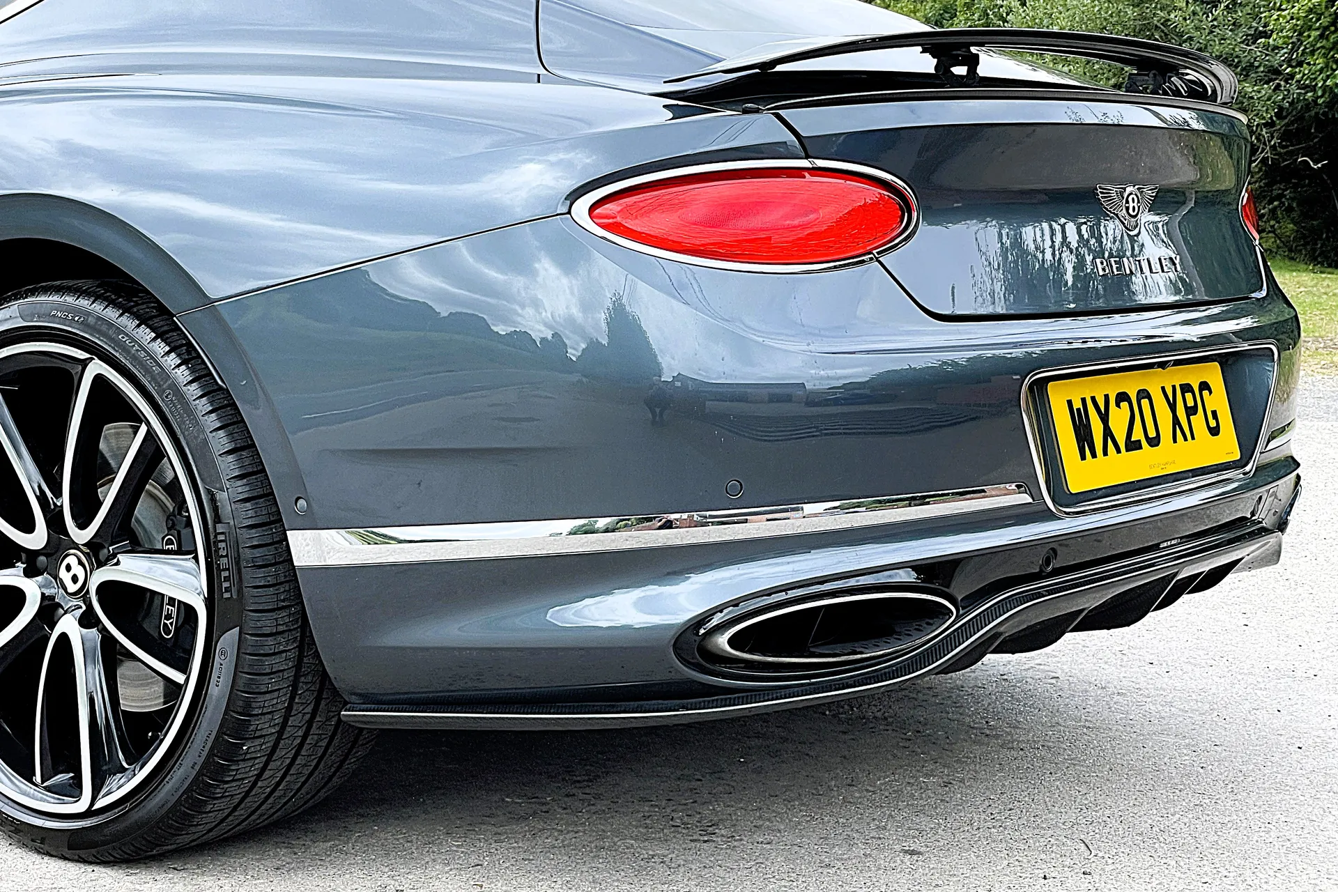 Bentley CONTINENTAL GT thumbnail image number 4