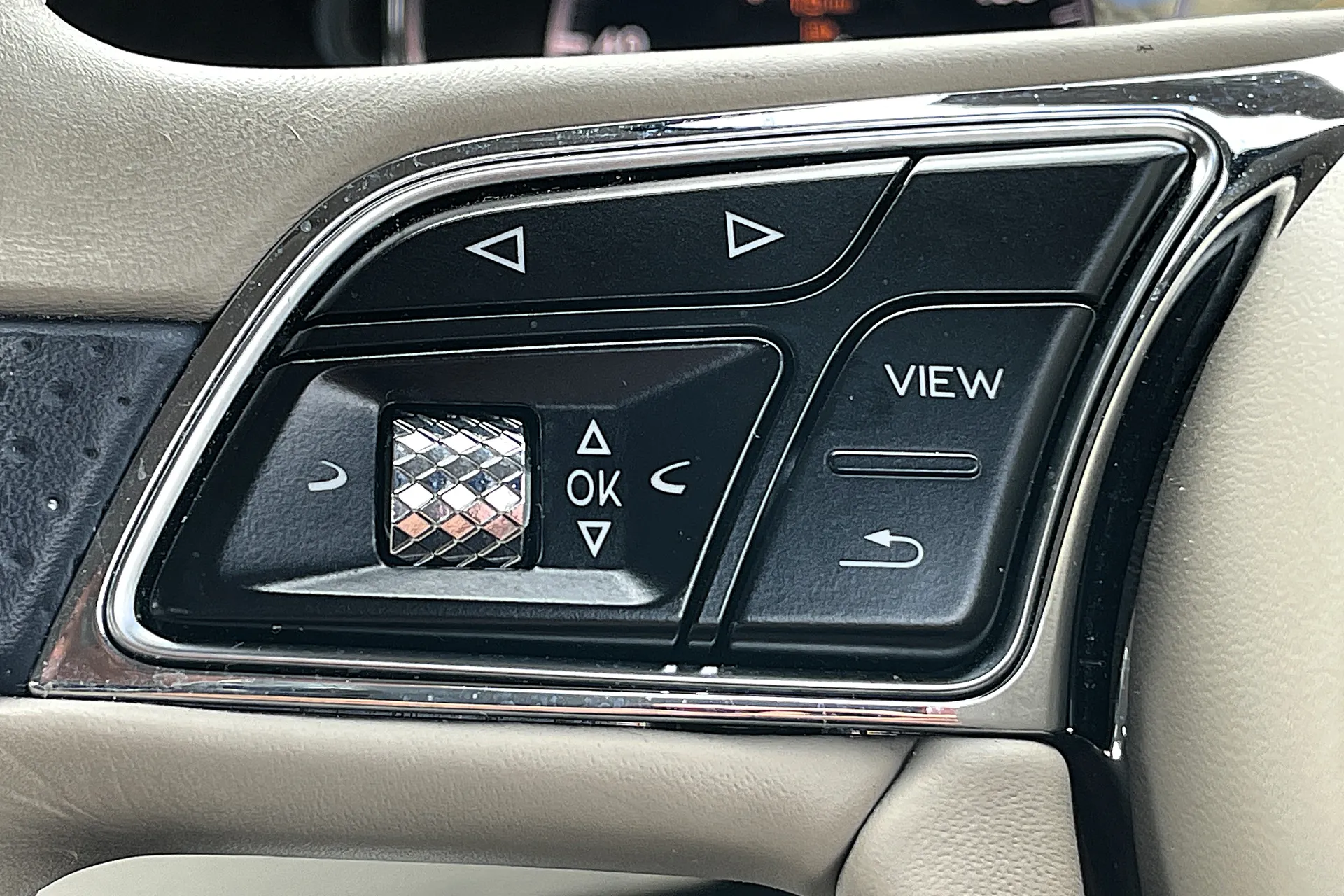 Bentley CONTINENTAL GT thumbnail image number 39