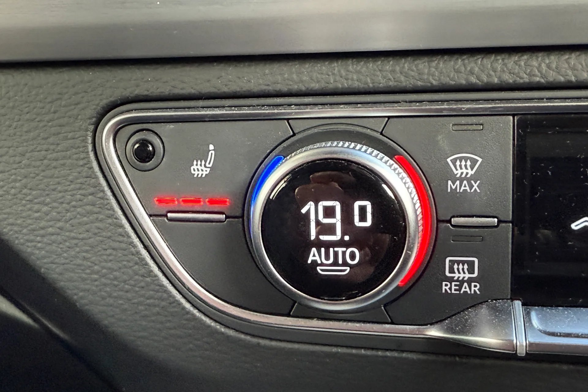 Audi Q5 thumbnail image number 7