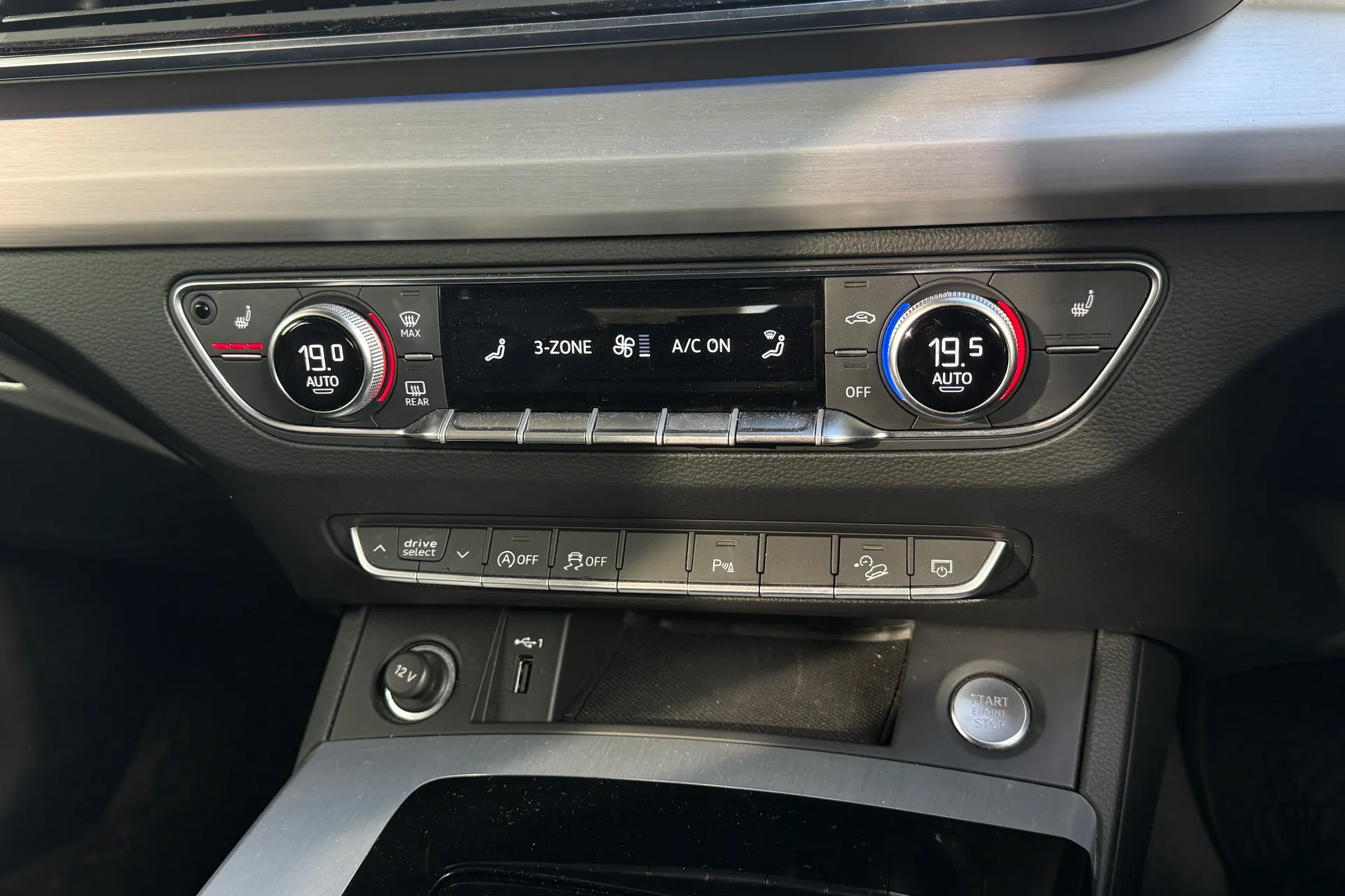 Audi Q5 thumbnail image number 22