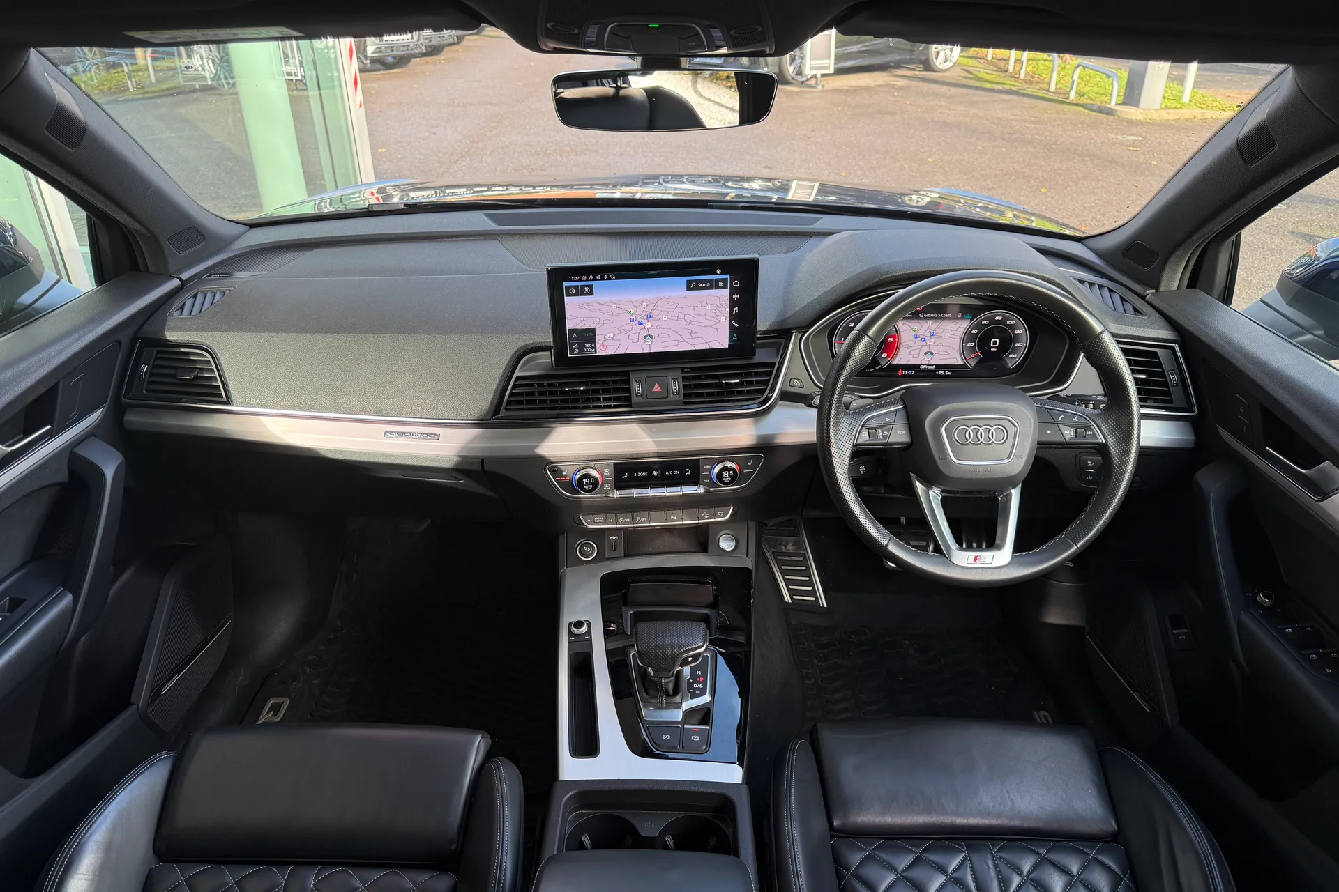 Audi Q5 thumbnail image number 44