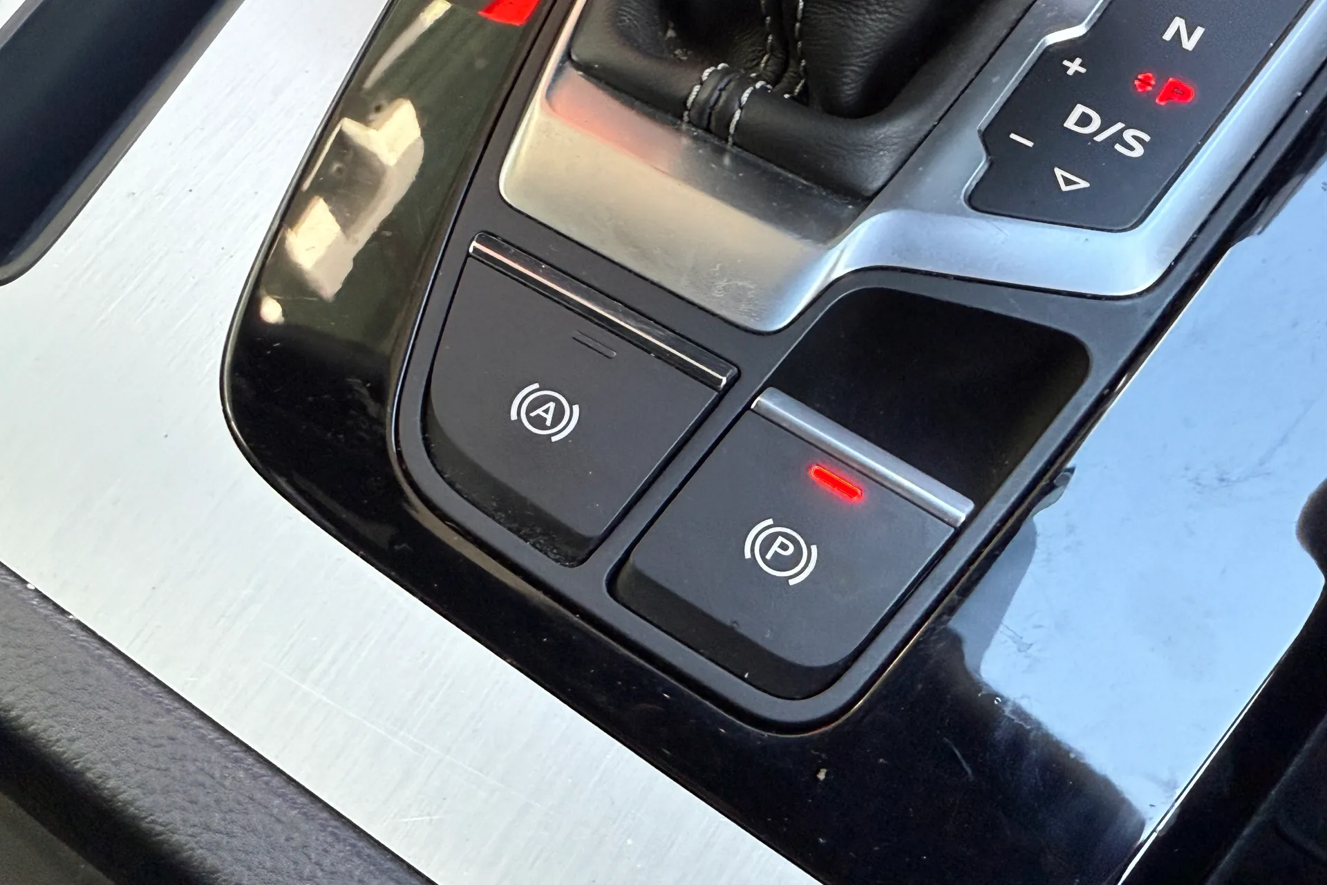 Audi Q5 thumbnail image number 29