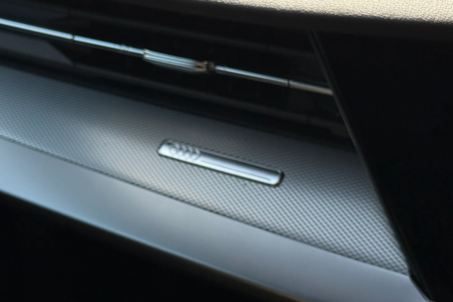 Audi A3 thumbnail image number 17