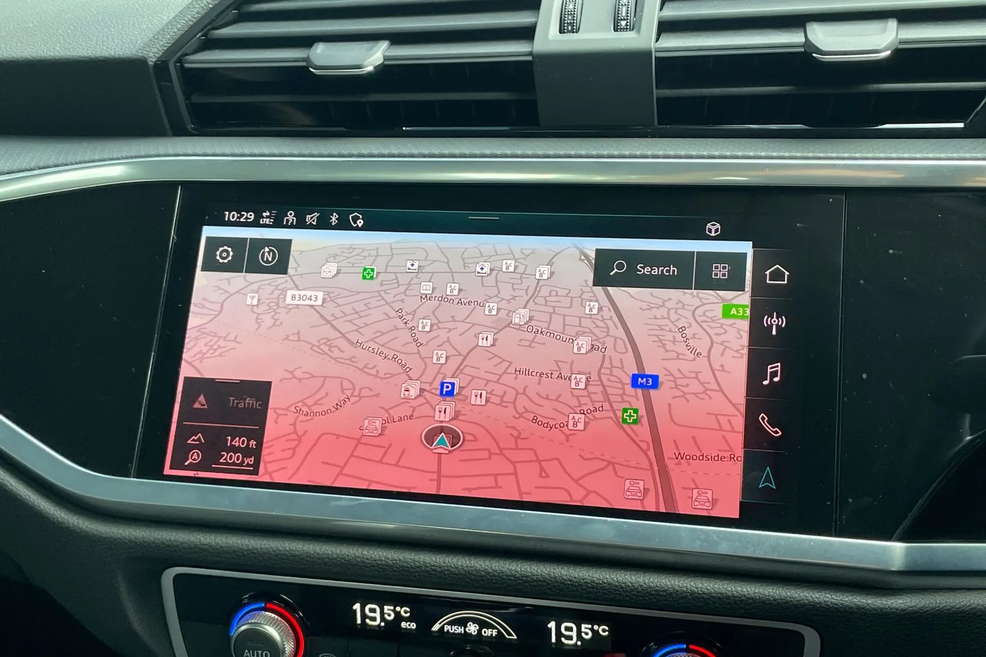 Audi Q3 thumbnail image number 4