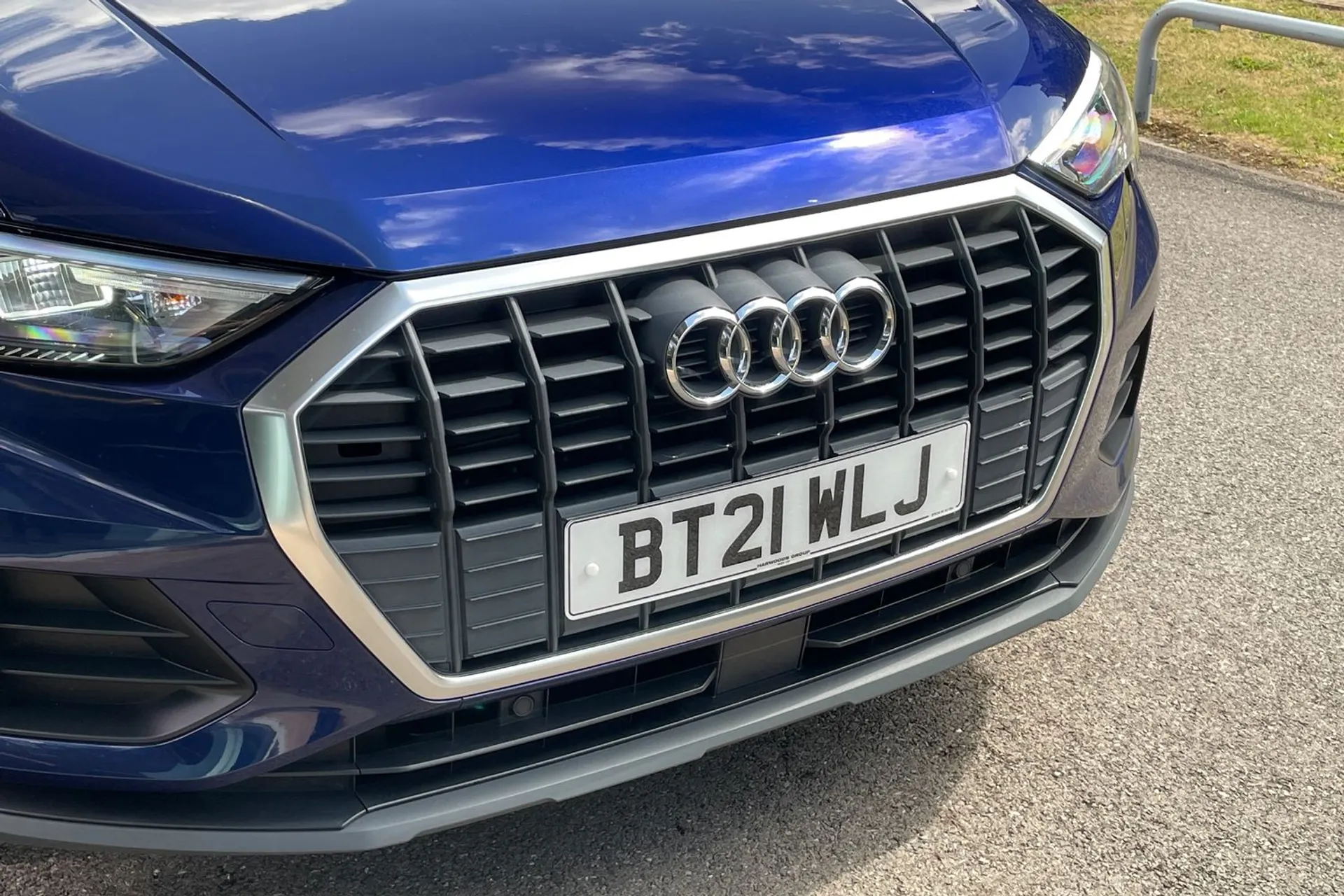 Audi Q3 thumbnail image number 53