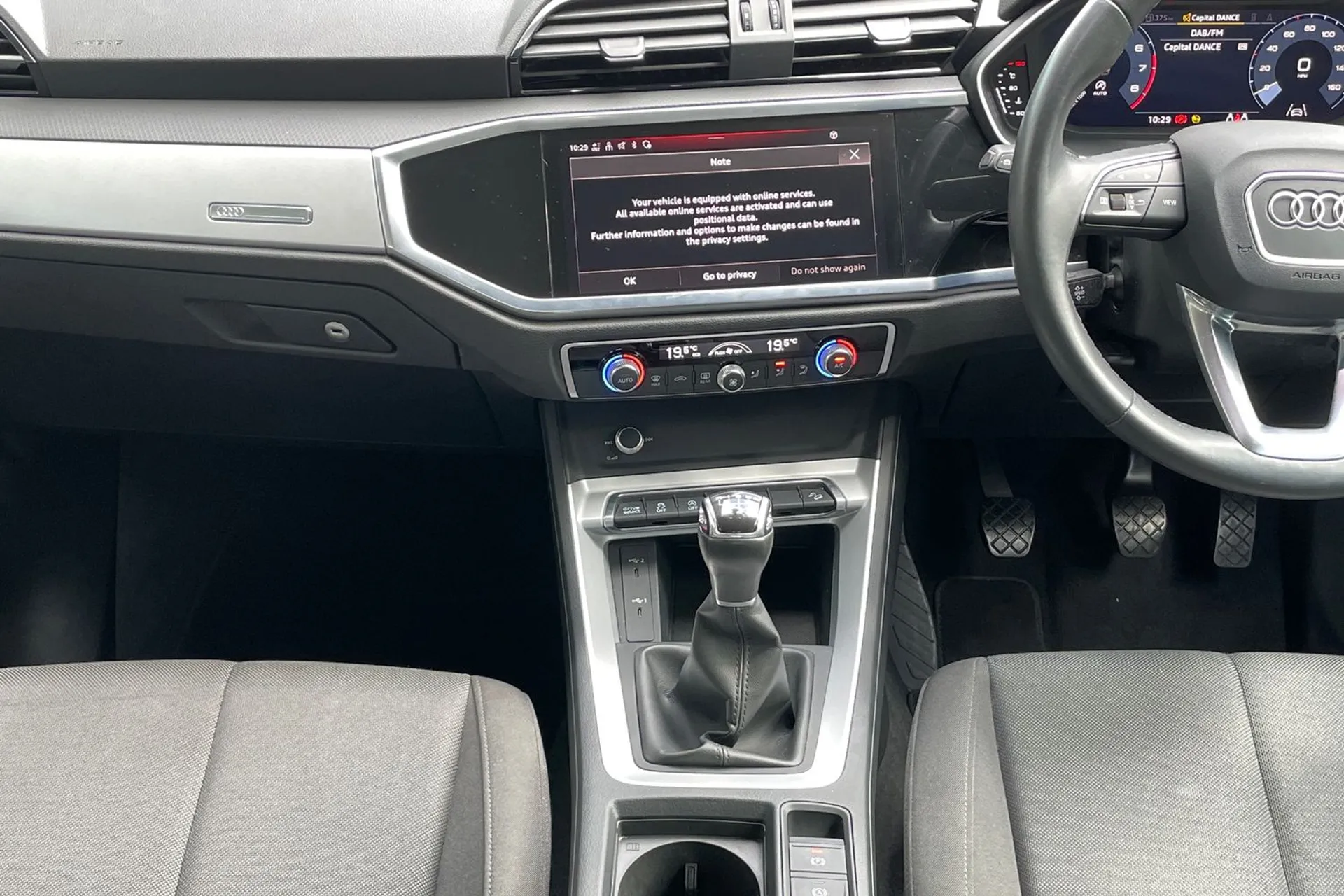Audi Q3 thumbnail image number 34
