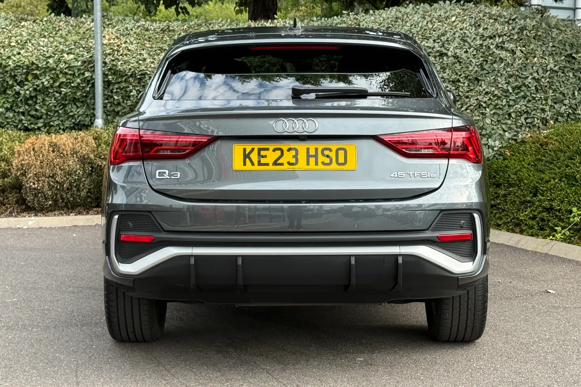 Audi Q3 thumbnail image number 9