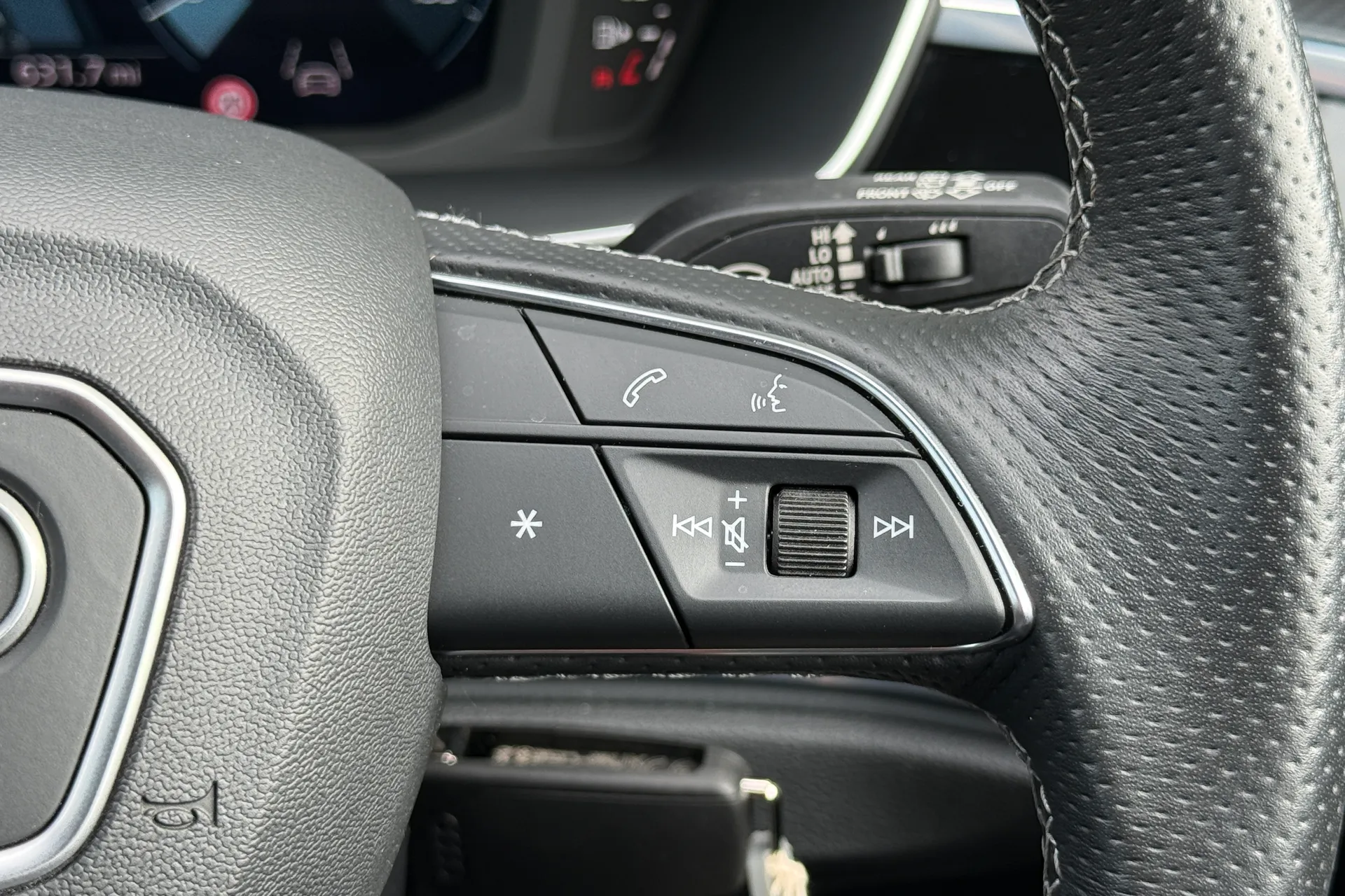Audi Q3 thumbnail image number 51