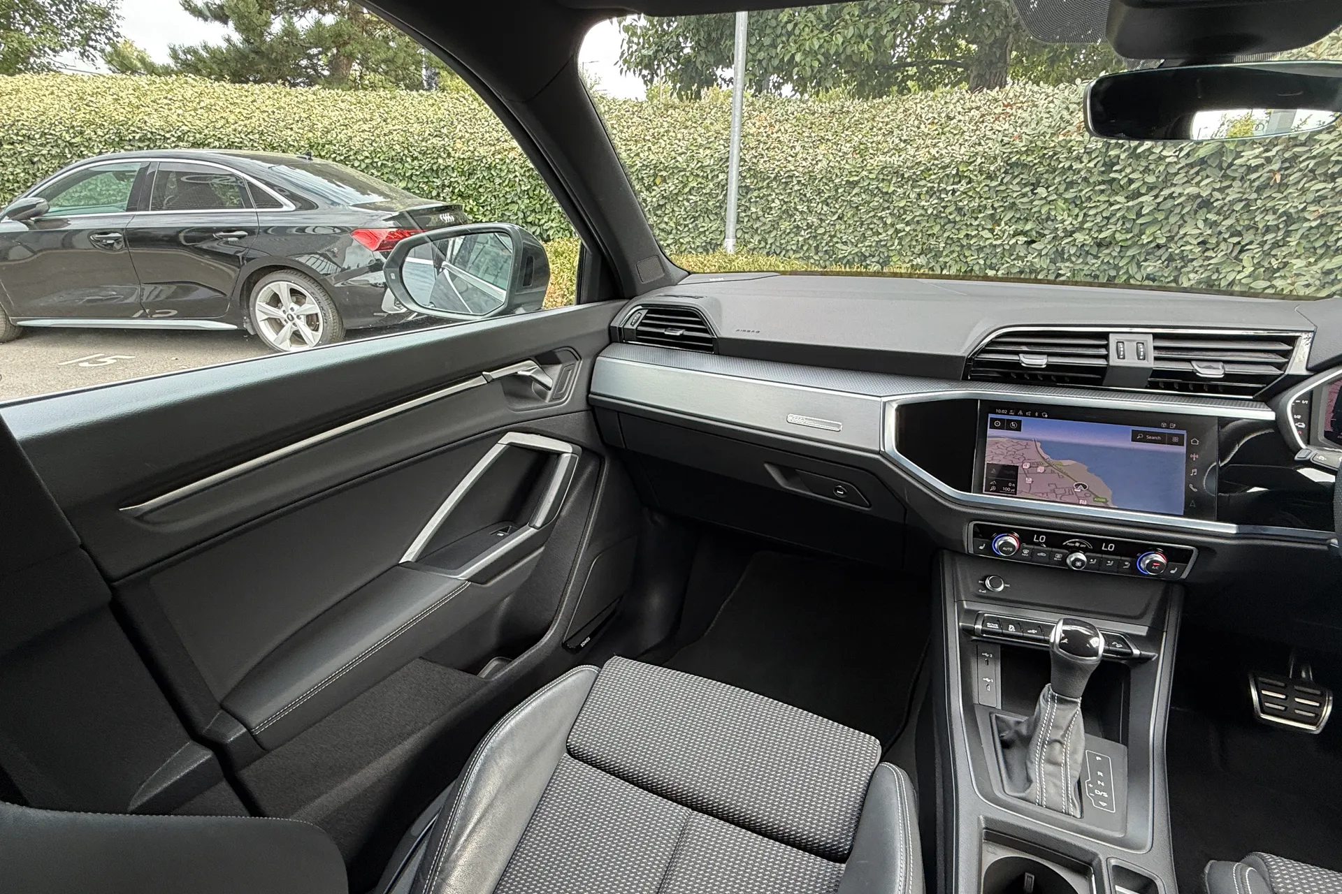 Audi Q3 thumbnail image number 53
