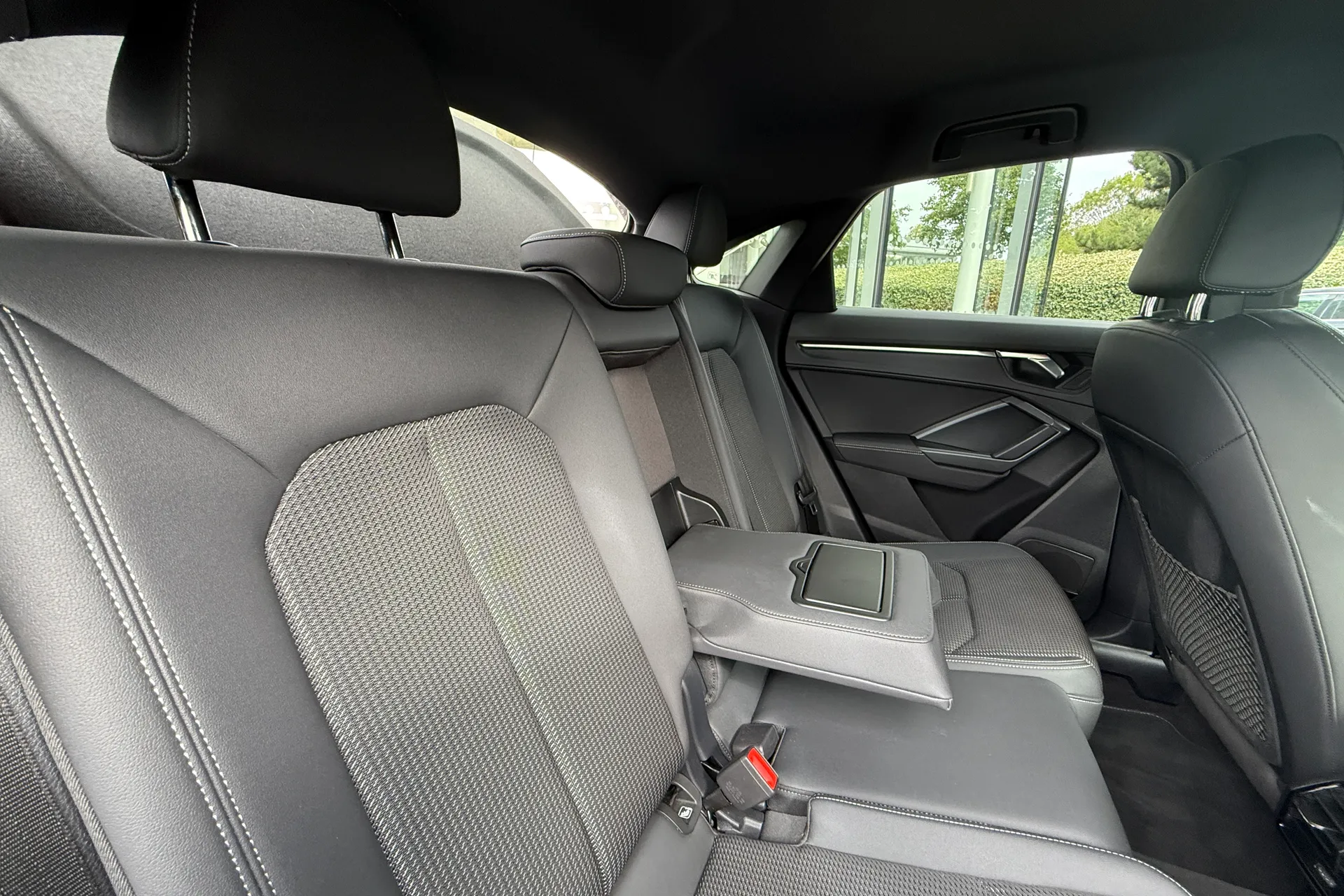 Audi Q3 thumbnail image number 45