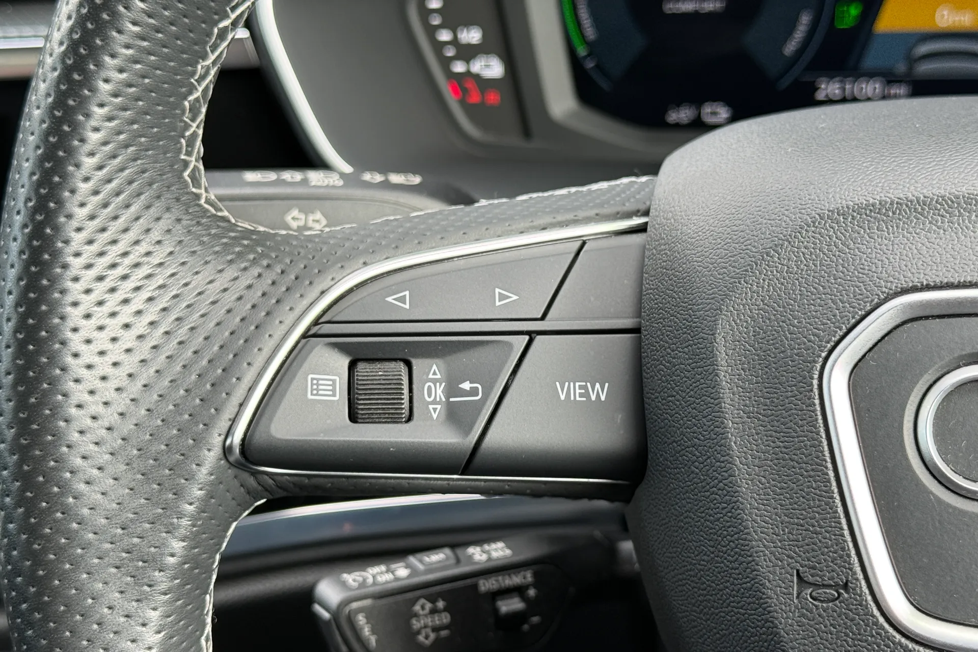 Audi Q3 thumbnail image number 50
