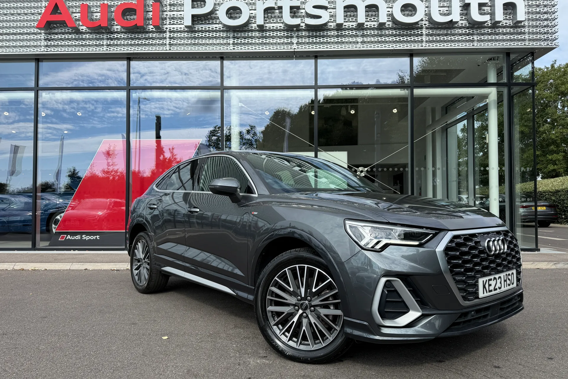 Audi Q3 focused image