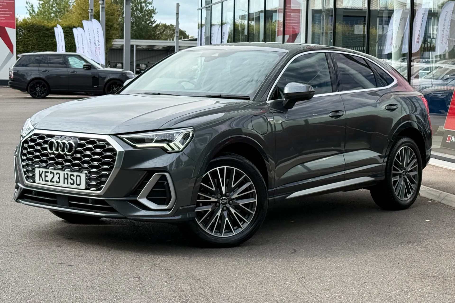 Audi Q3 thumbnail image number 7
