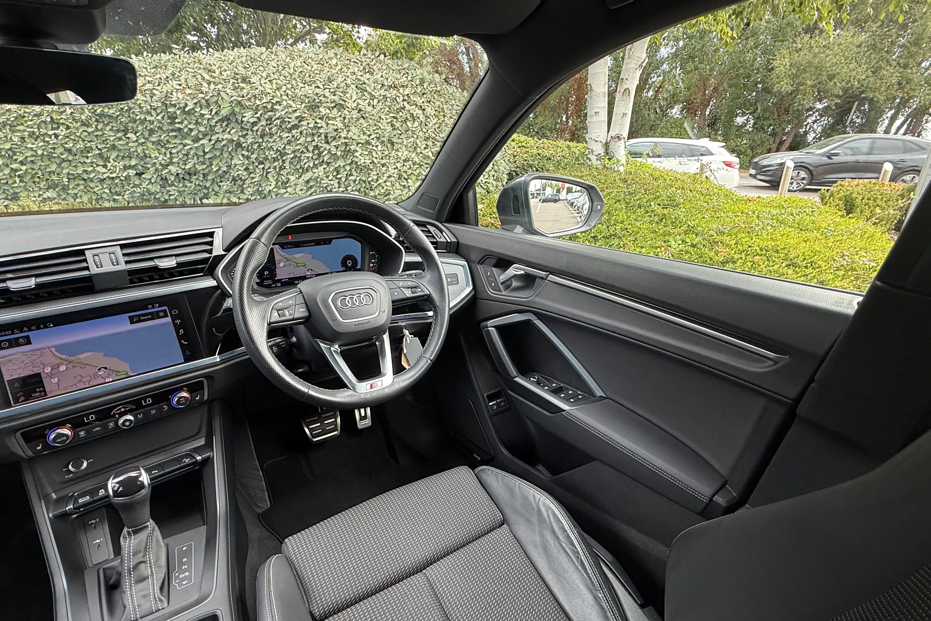 Audi Q3 thumbnail image number 54