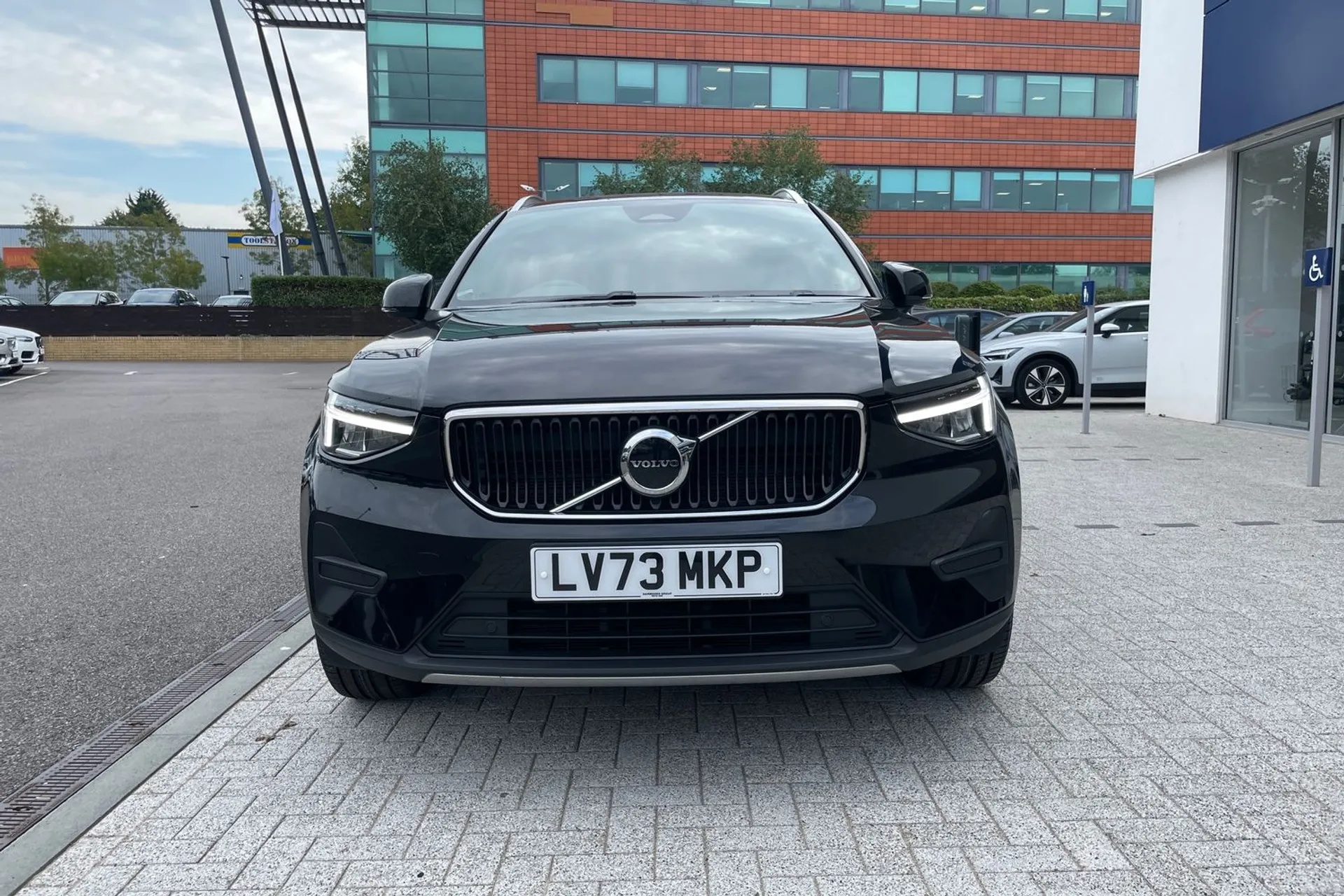 Volvo XC40 thumbnail image number 11