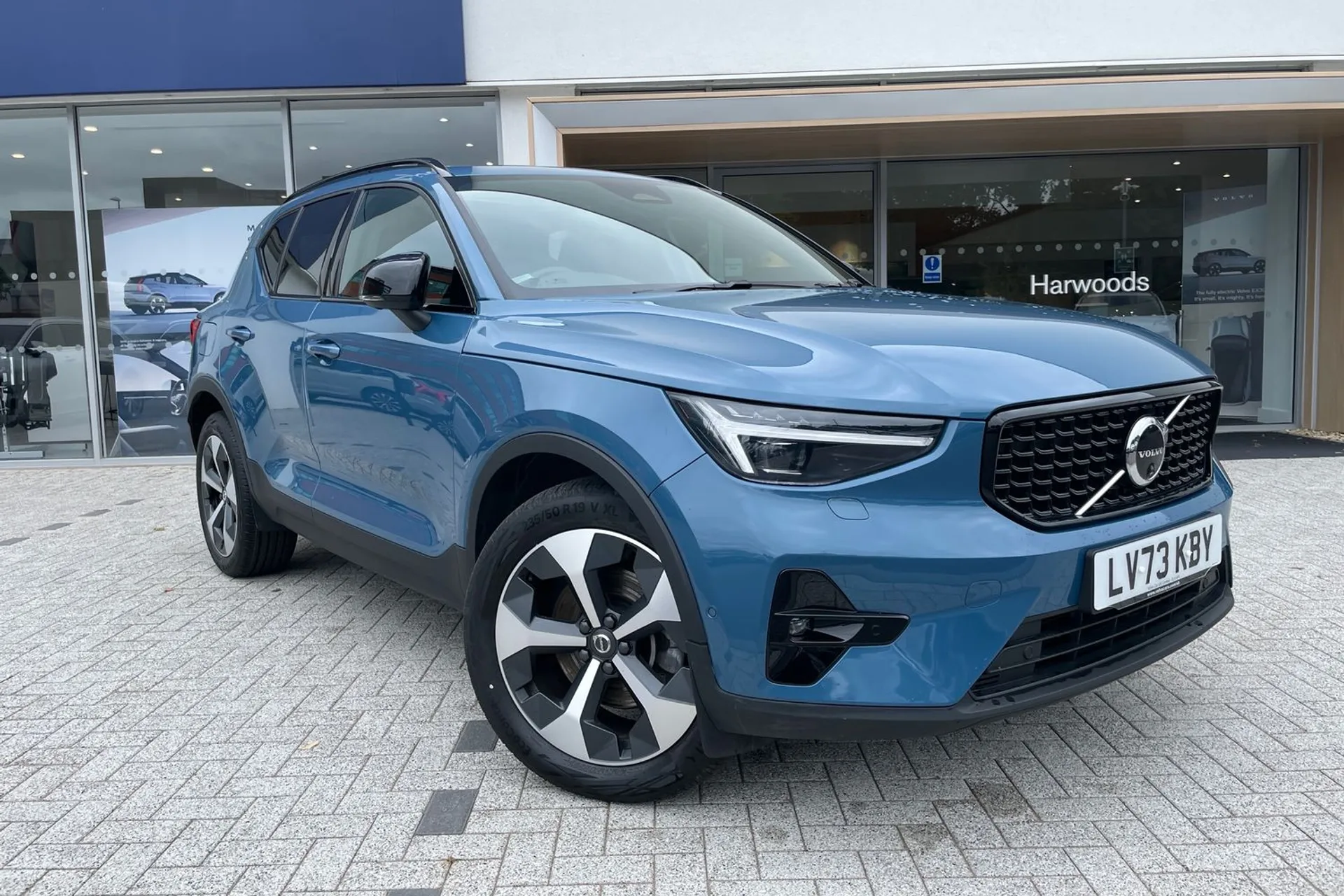 Volvo XC40 thumbnail image number 5