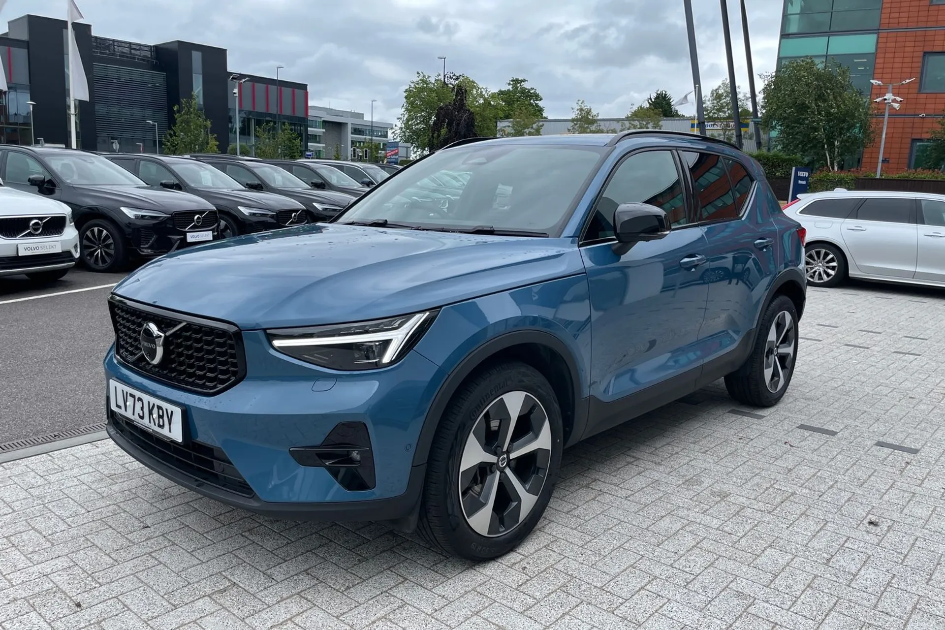 Volvo XC40 thumbnail image number 10