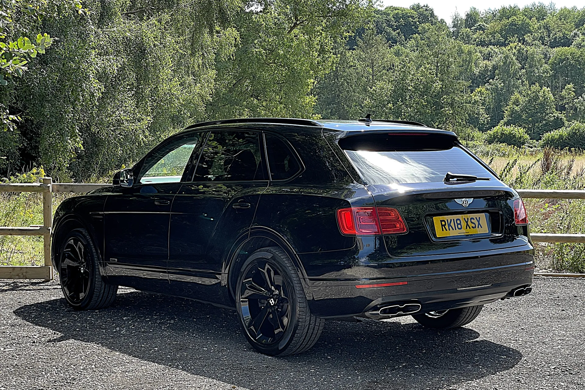 Bentley BENTAYGA thumbnail image number 13