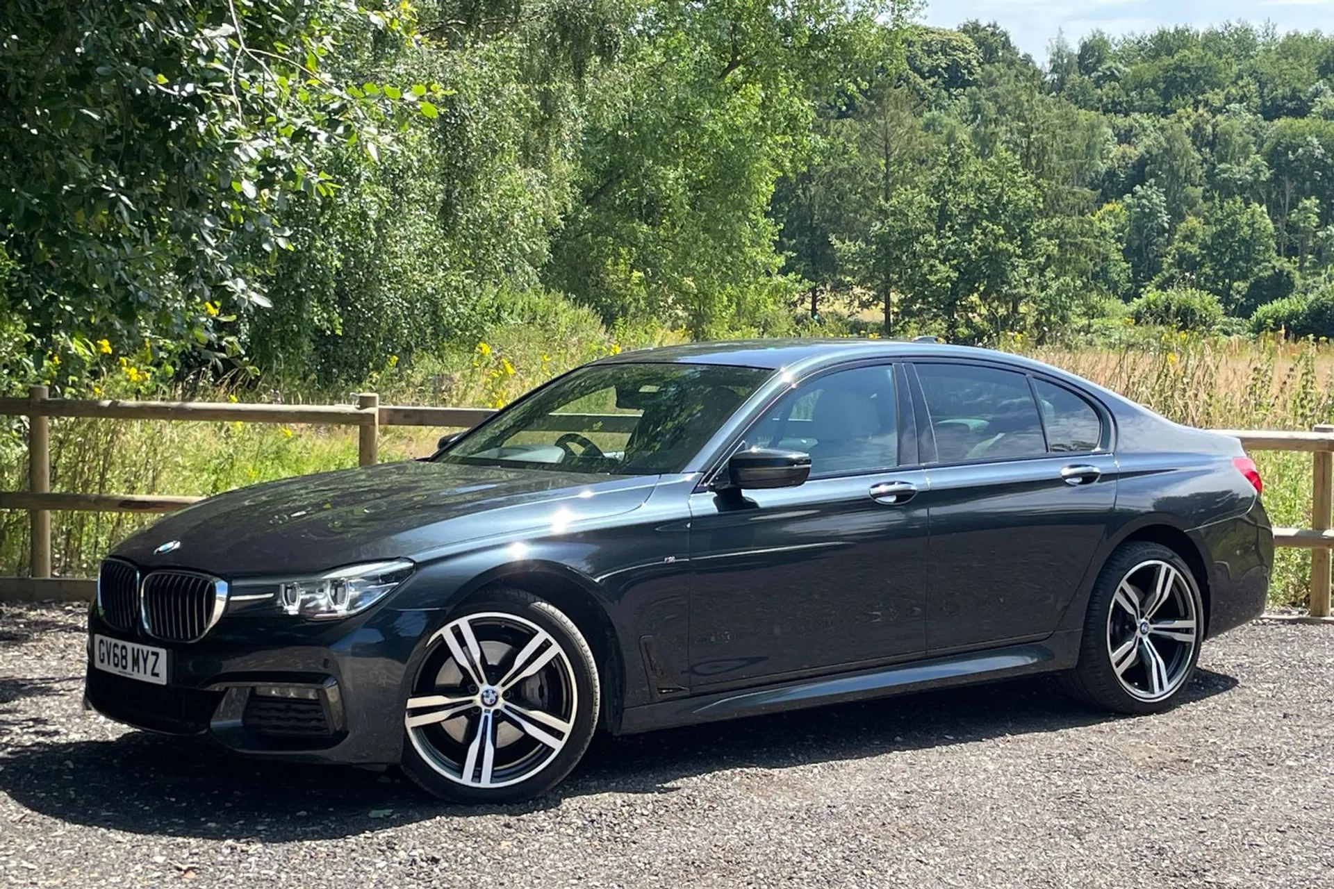 BMW 7 SERIES thumbnail image number 14