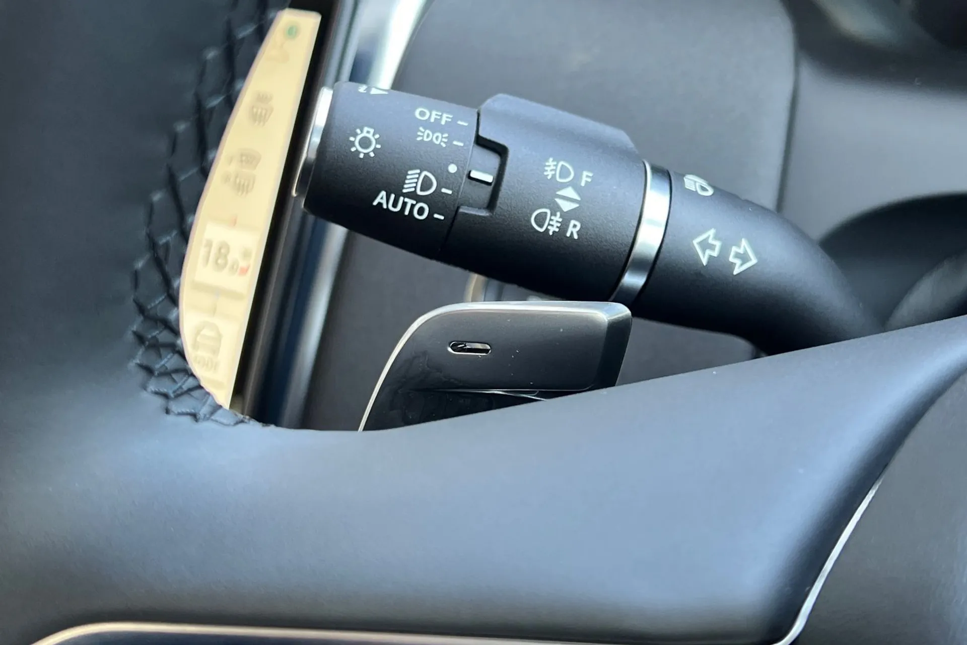 LAND ROVER DISCOVERY SPORT thumbnail image number 24