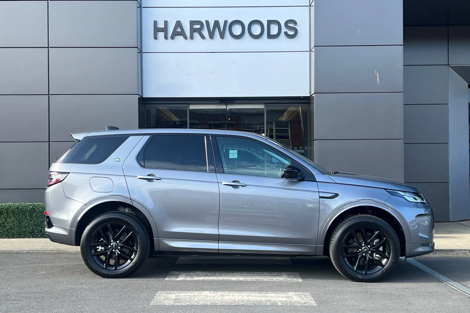 LAND ROVER DISCOVERY SPORT thumbnail image number 2