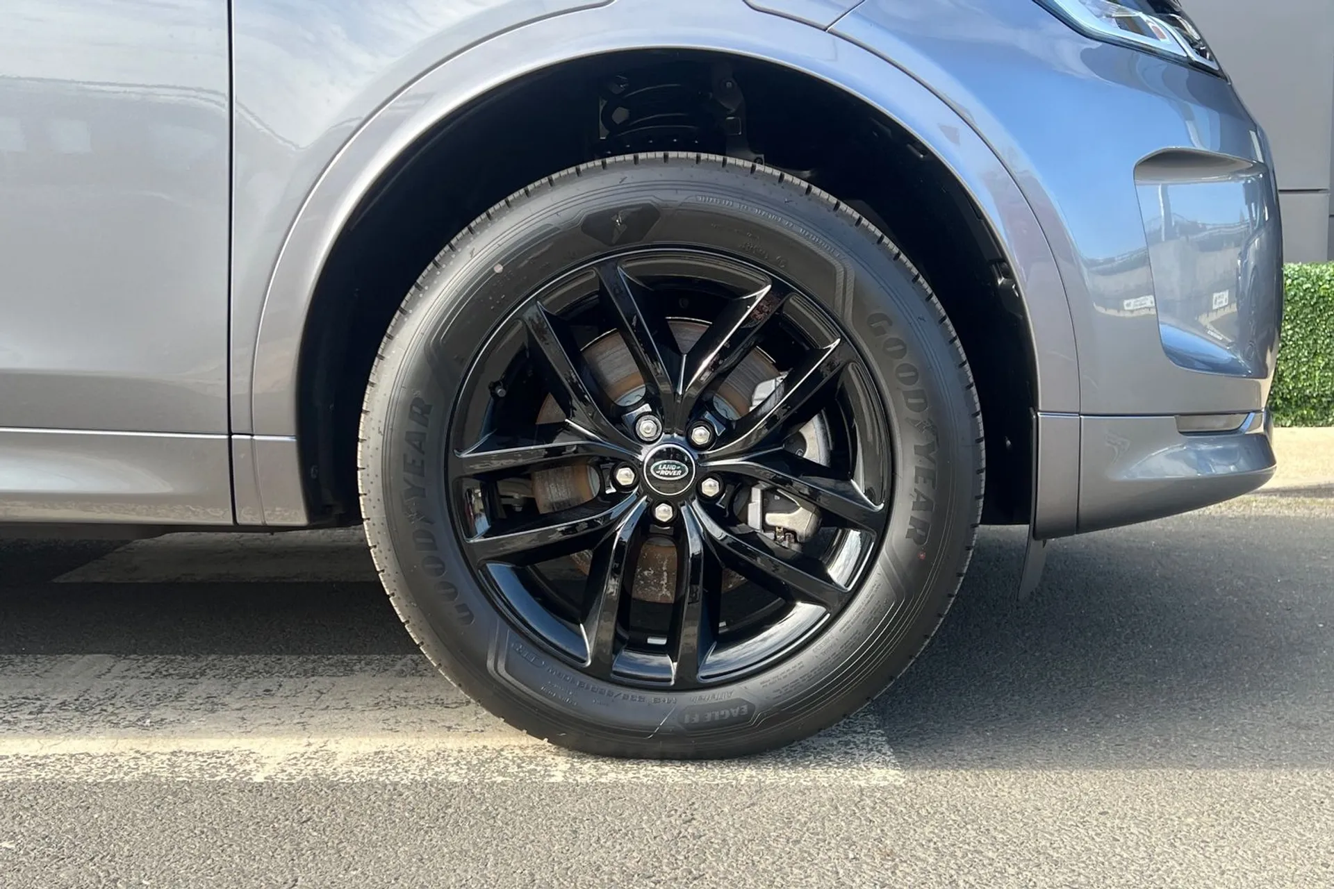 LAND ROVER DISCOVERY SPORT thumbnail image number 16