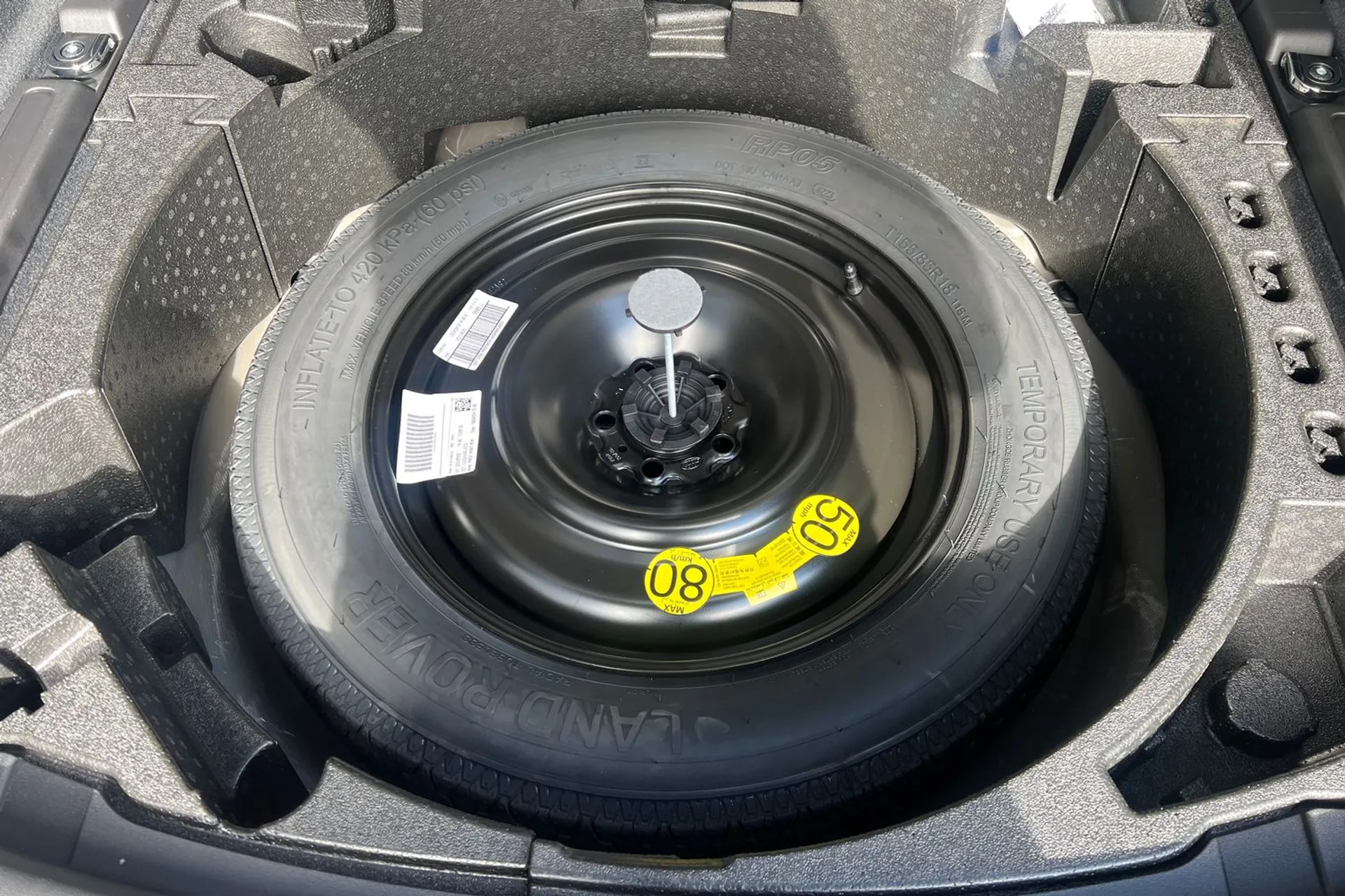 LAND ROVER DISCOVERY SPORT thumbnail image number 43