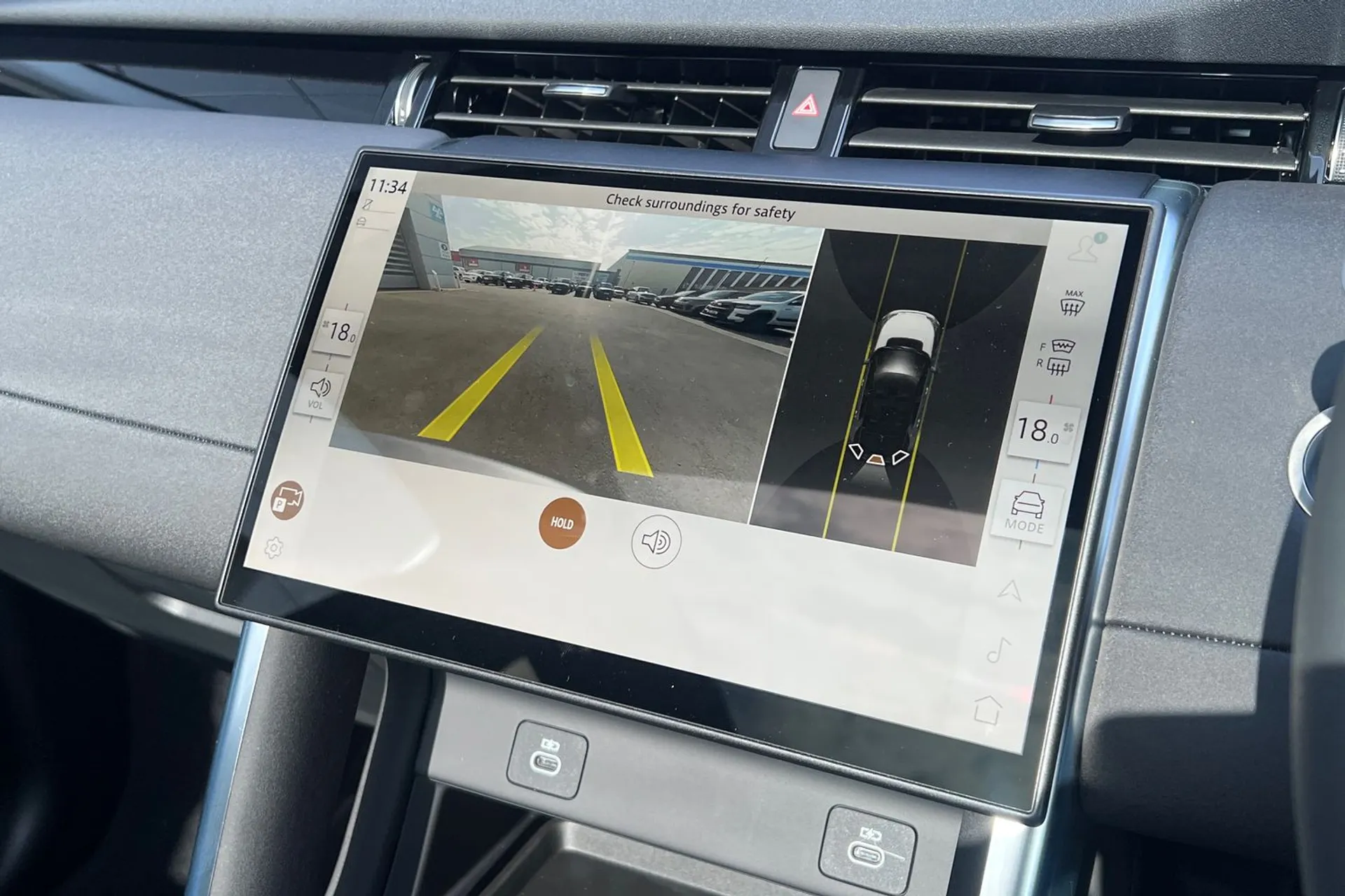 LAND ROVER DISCOVERY SPORT thumbnail image number 4