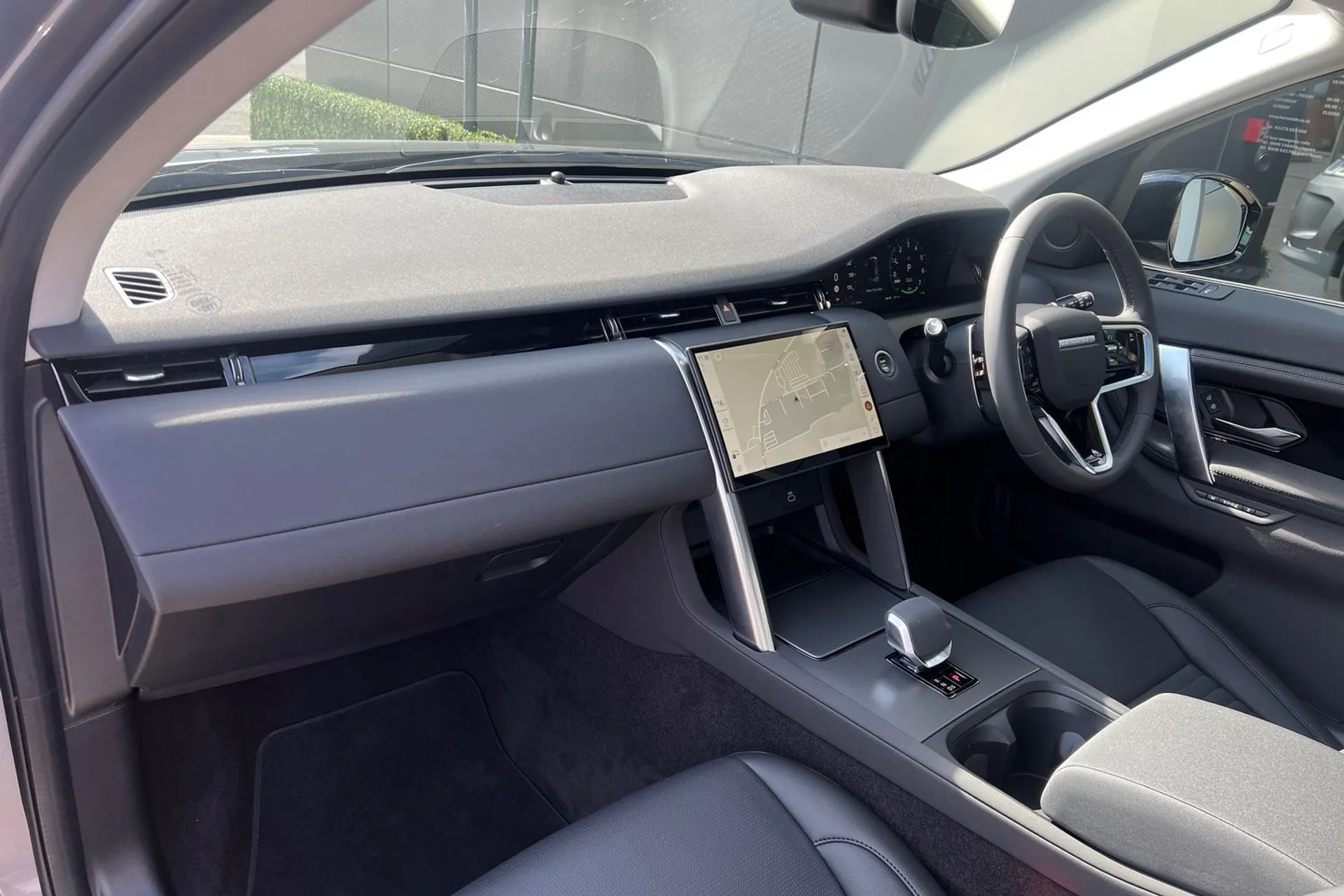 LAND ROVER DISCOVERY SPORT thumbnail image number 31