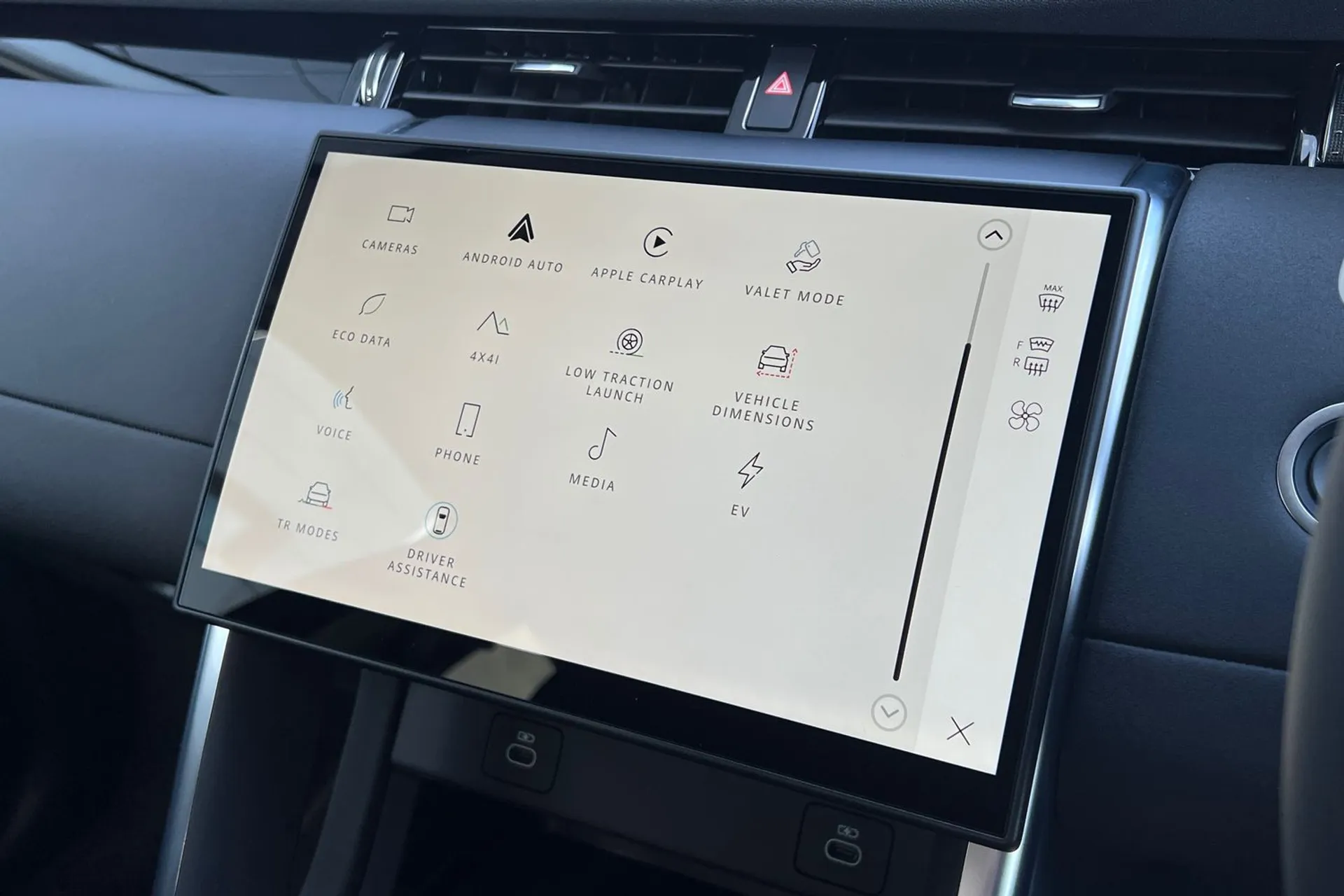 LAND ROVER DISCOVERY SPORT thumbnail image number 61