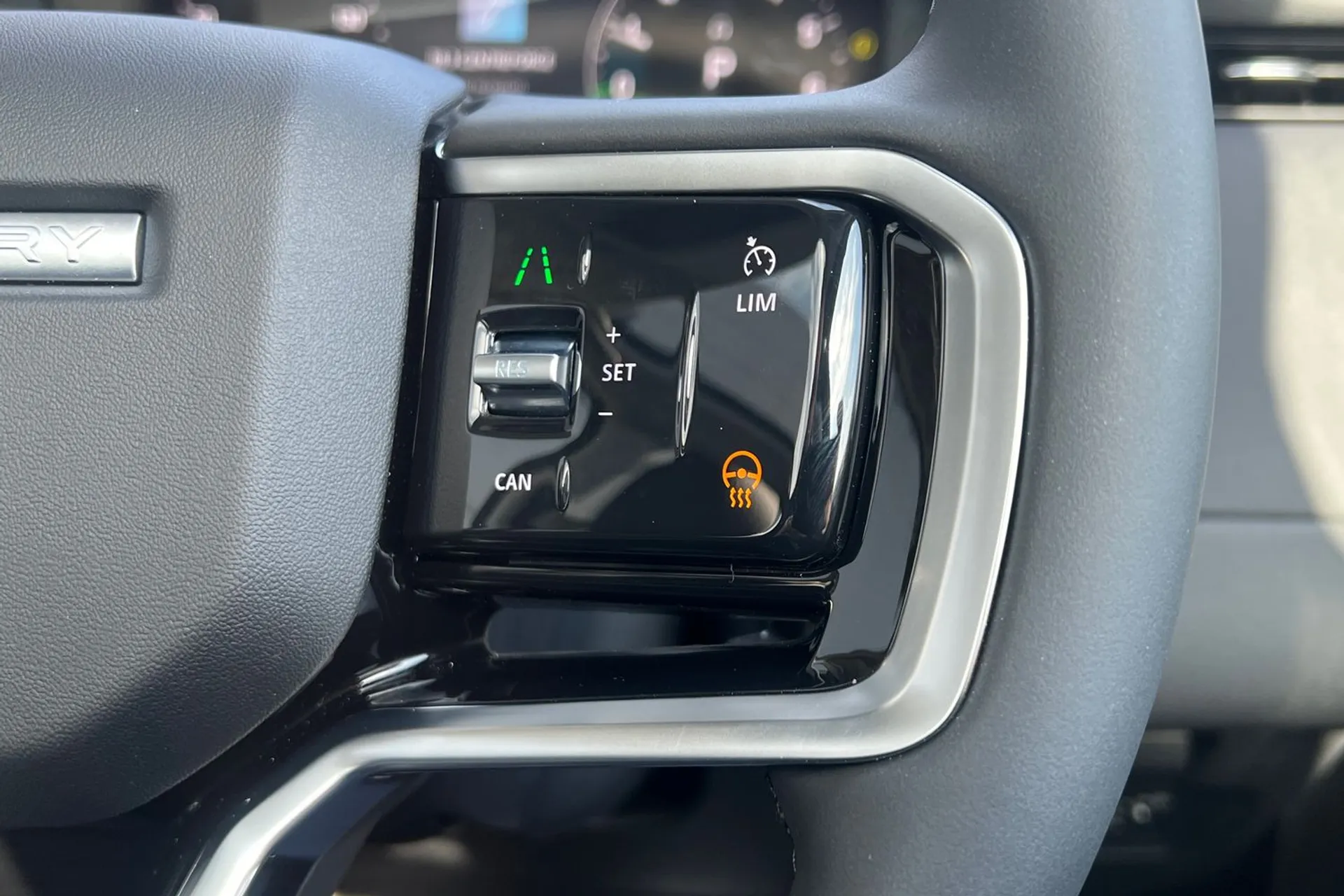 LAND ROVER DISCOVERY SPORT thumbnail image number 22