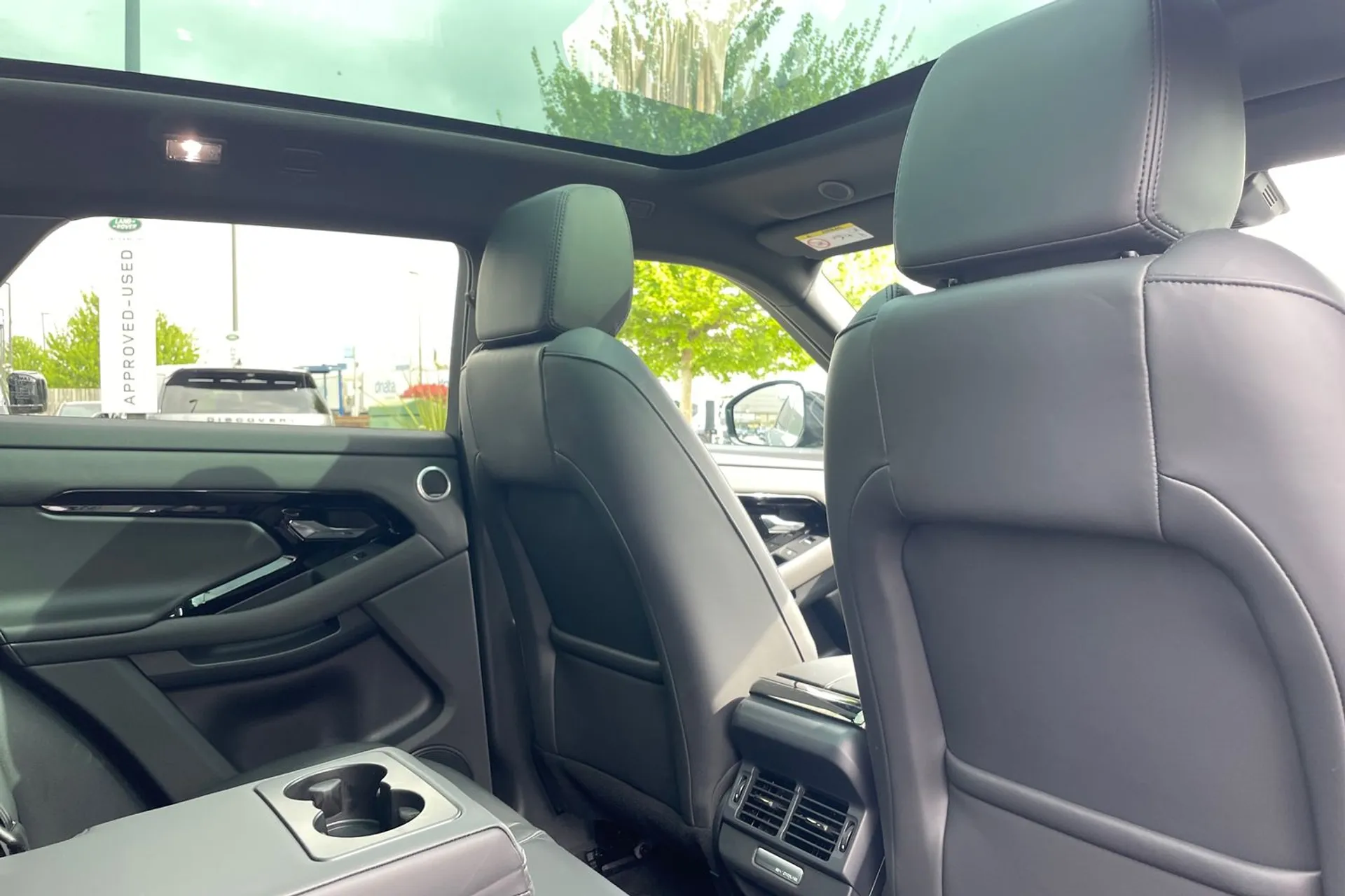 LAND ROVER RANGE ROVER EVOQUE thumbnail image number 39