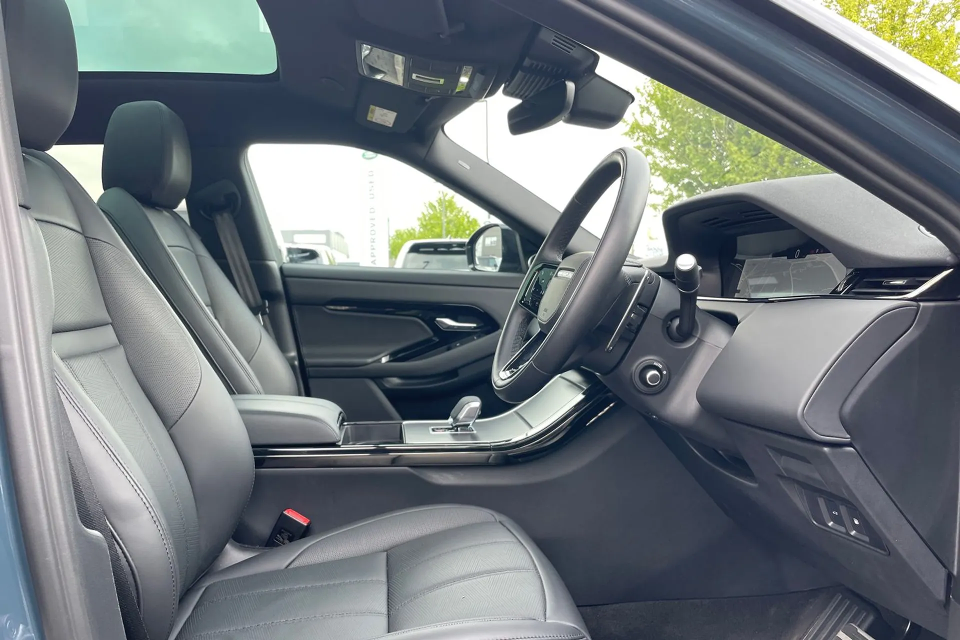 LAND ROVER RANGE ROVER EVOQUE thumbnail image number 44
