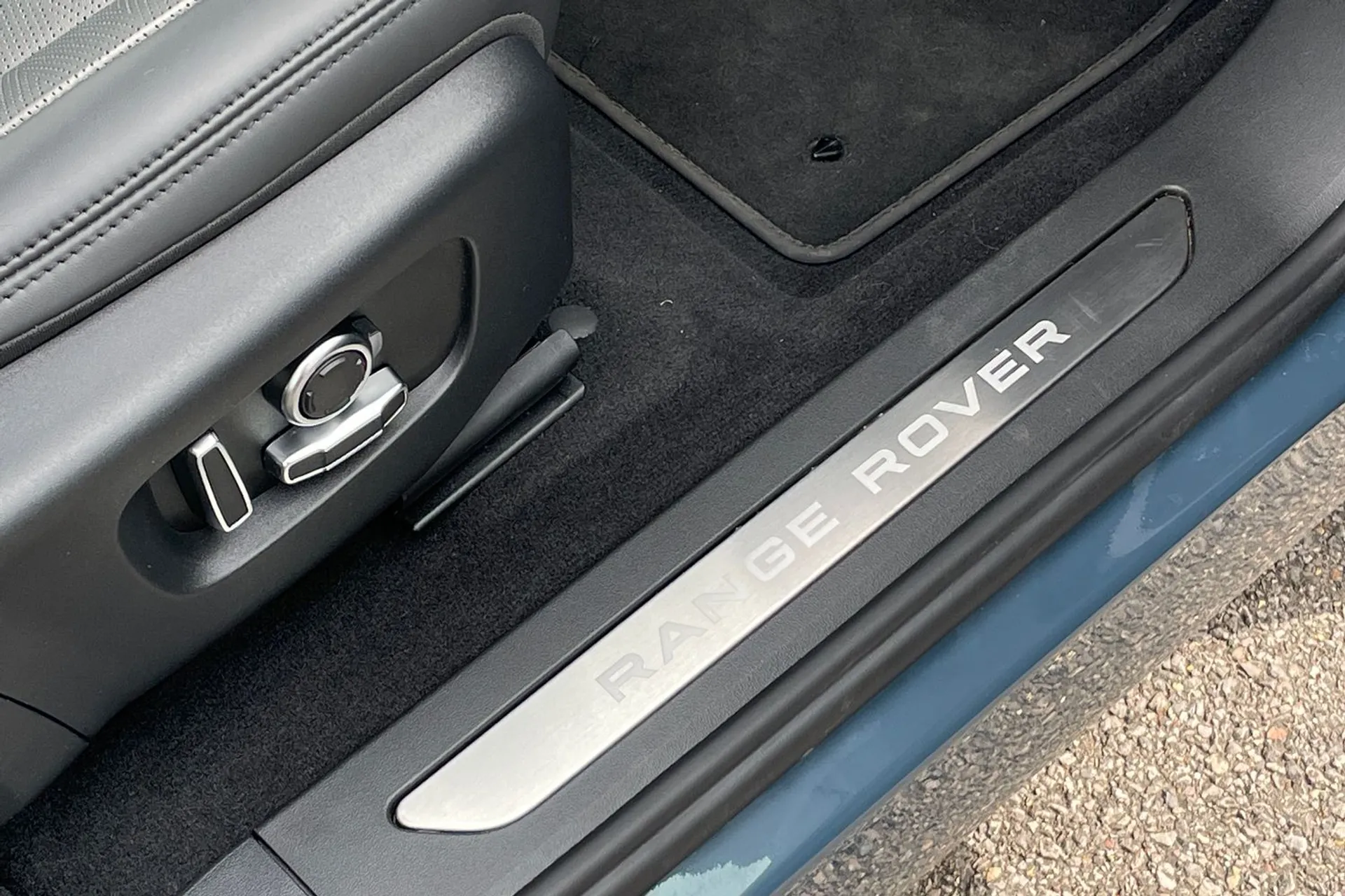 LAND ROVER RANGE ROVER EVOQUE thumbnail image number 45