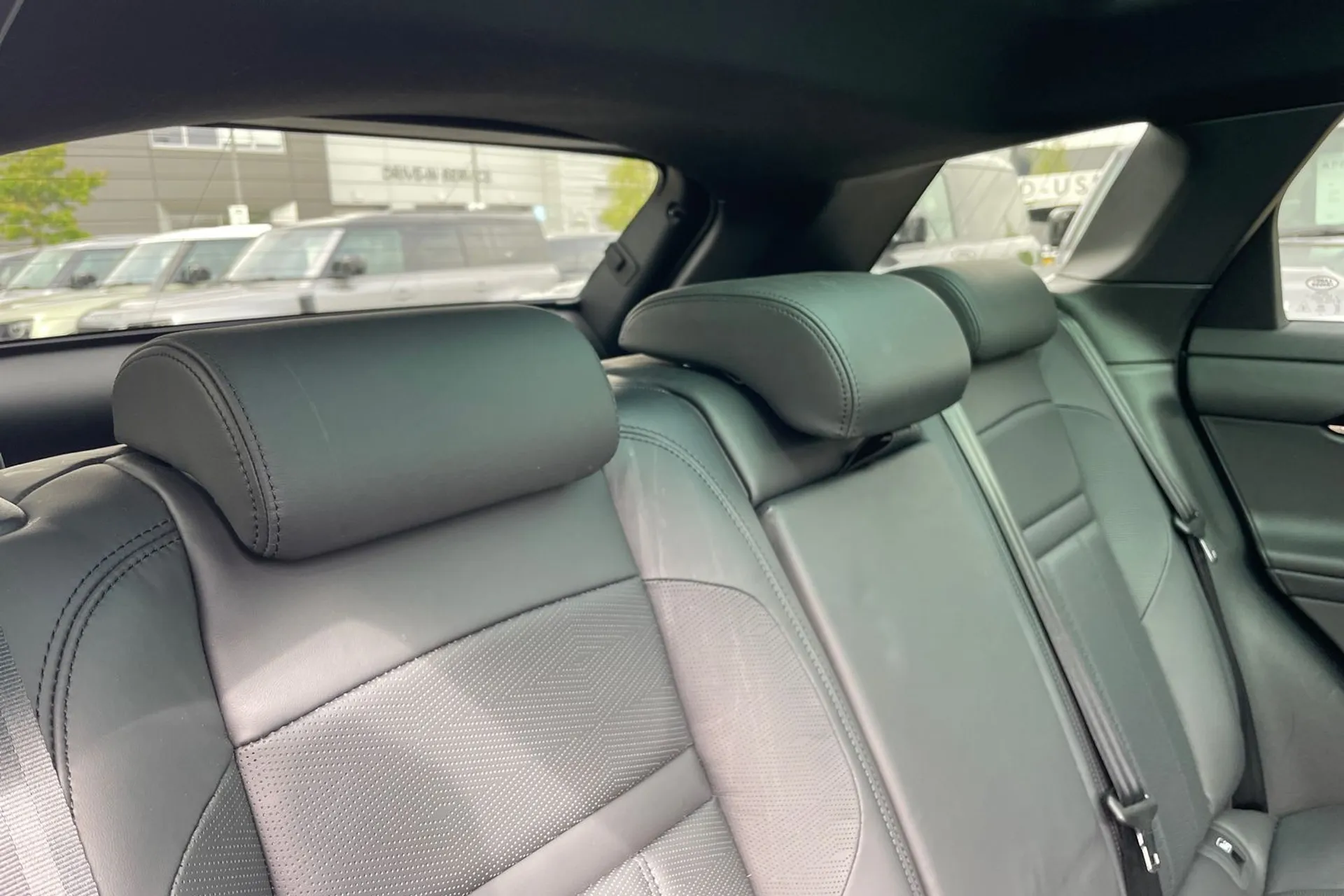 LAND ROVER RANGE ROVER EVOQUE thumbnail image number 38