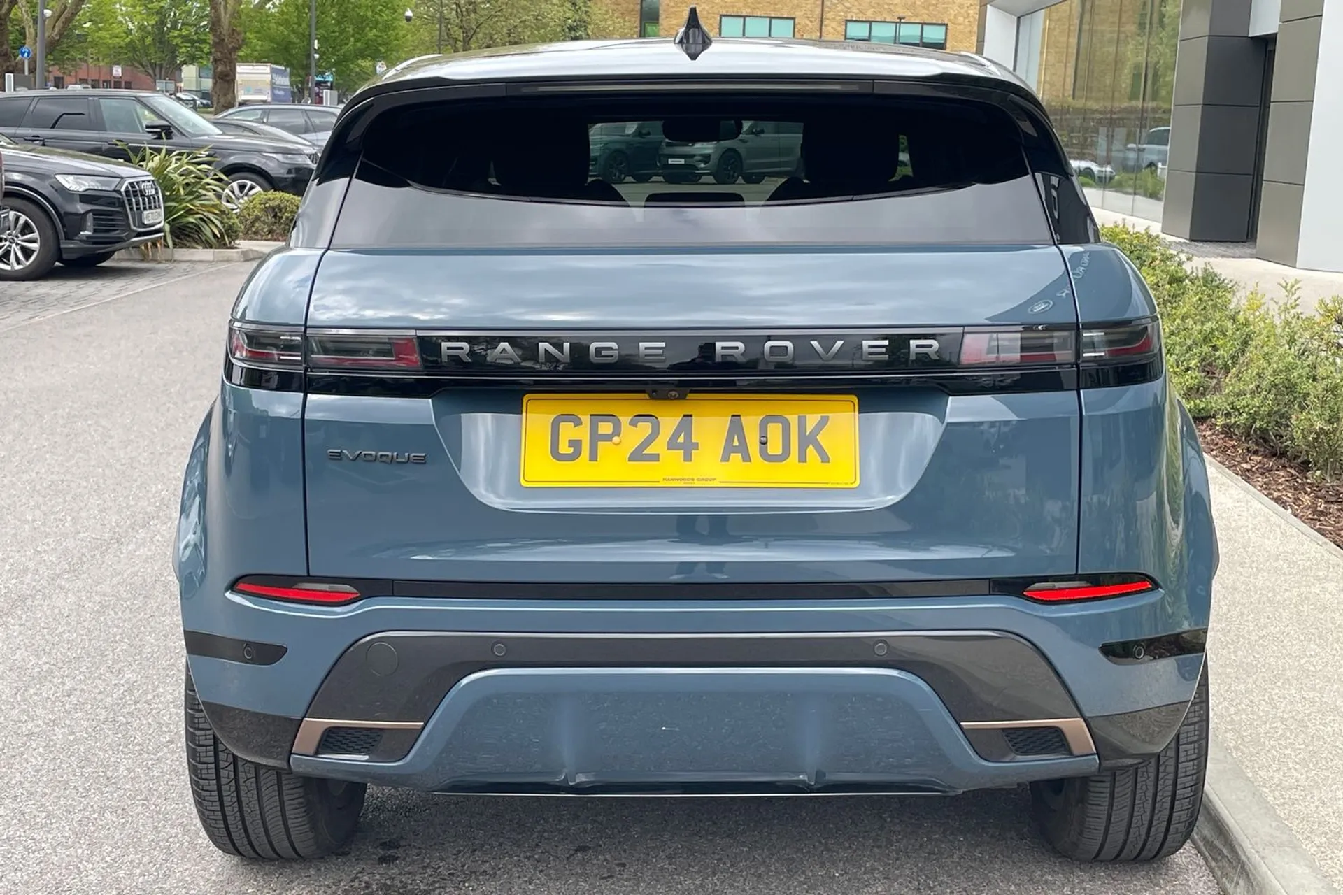 LAND ROVER RANGE ROVER EVOQUE thumbnail image number 11