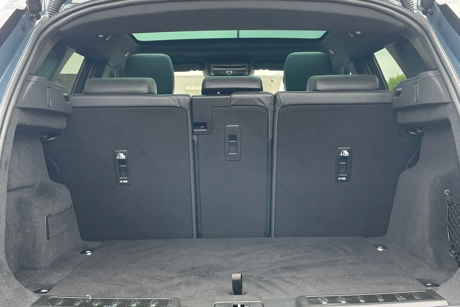 LAND ROVER RANGE ROVER EVOQUE thumbnail image number 33