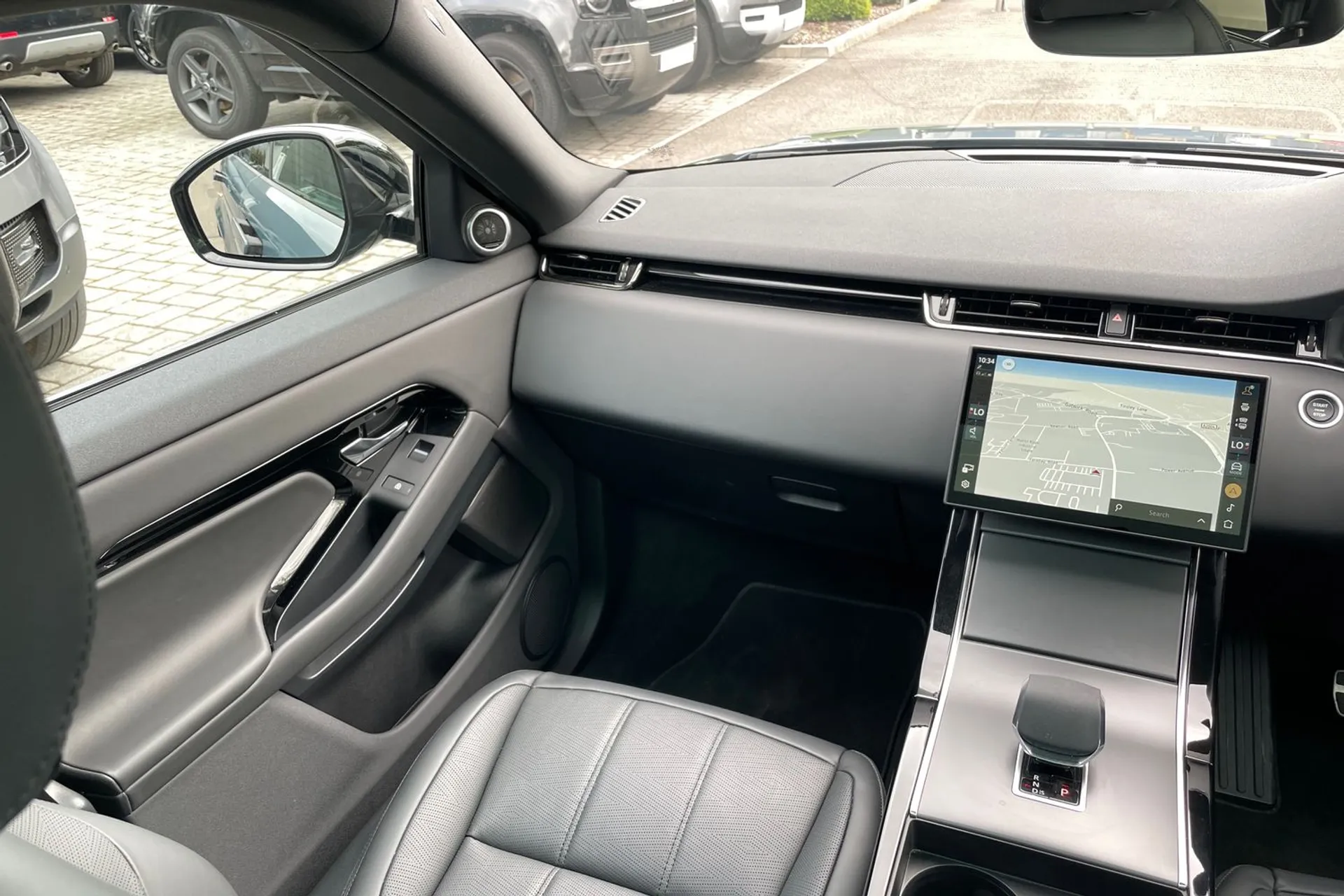 LAND ROVER RANGE ROVER EVOQUE thumbnail image number 22