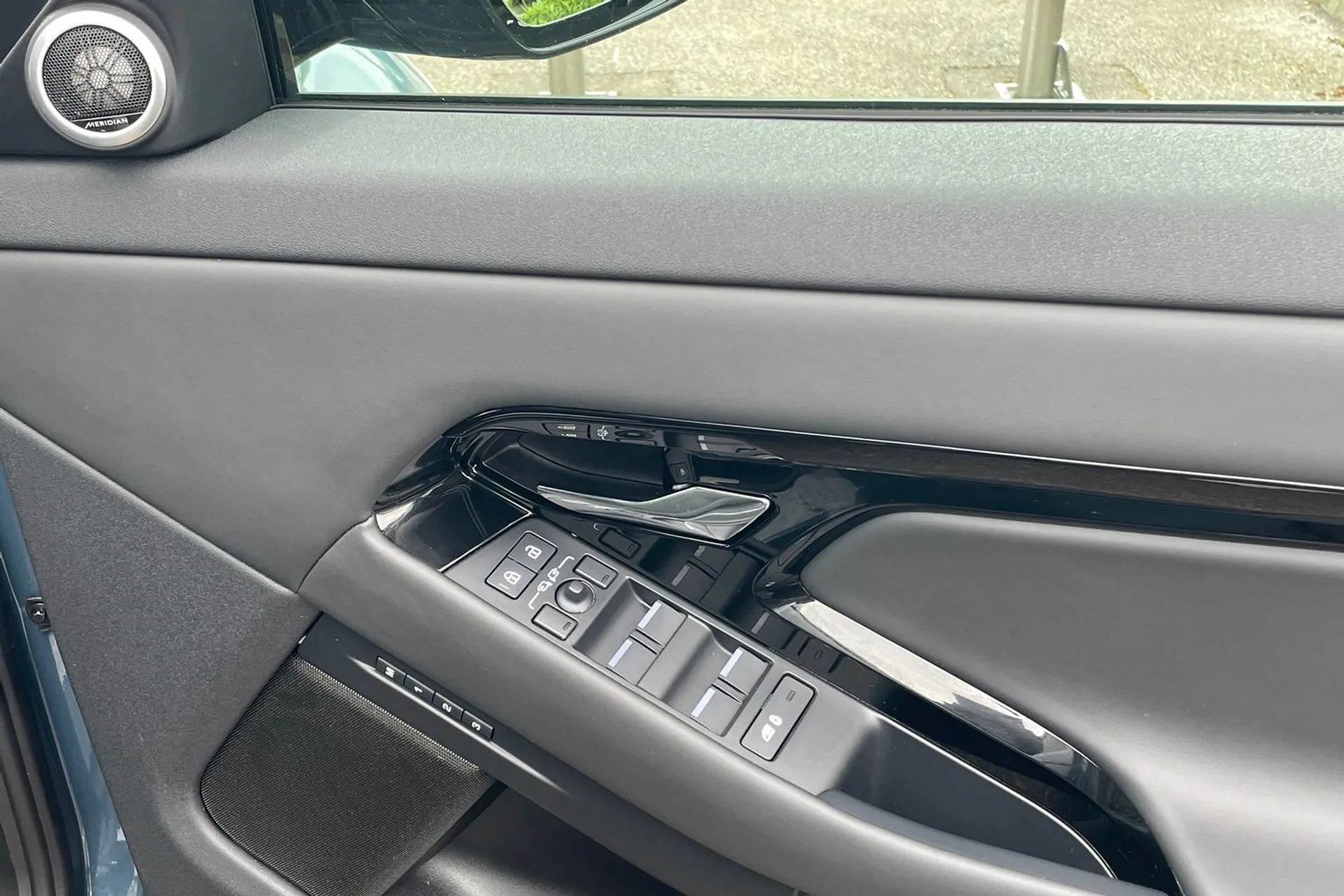 LAND ROVER RANGE ROVER EVOQUE thumbnail image number 55
