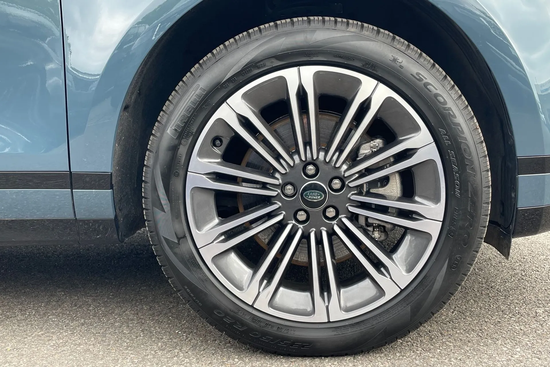 LAND ROVER RANGE ROVER EVOQUE thumbnail image number 19