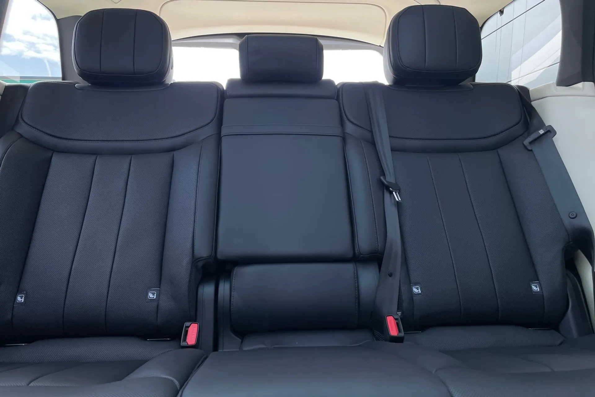 LAND ROVER RANGE ROVER thumbnail image number 39