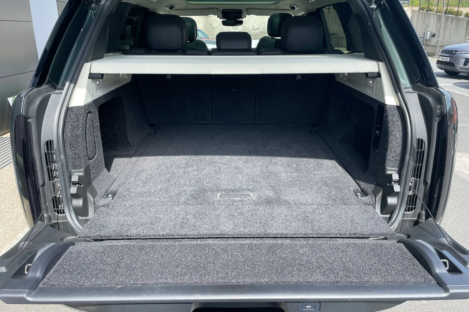 LAND ROVER RANGE ROVER thumbnail image number 31