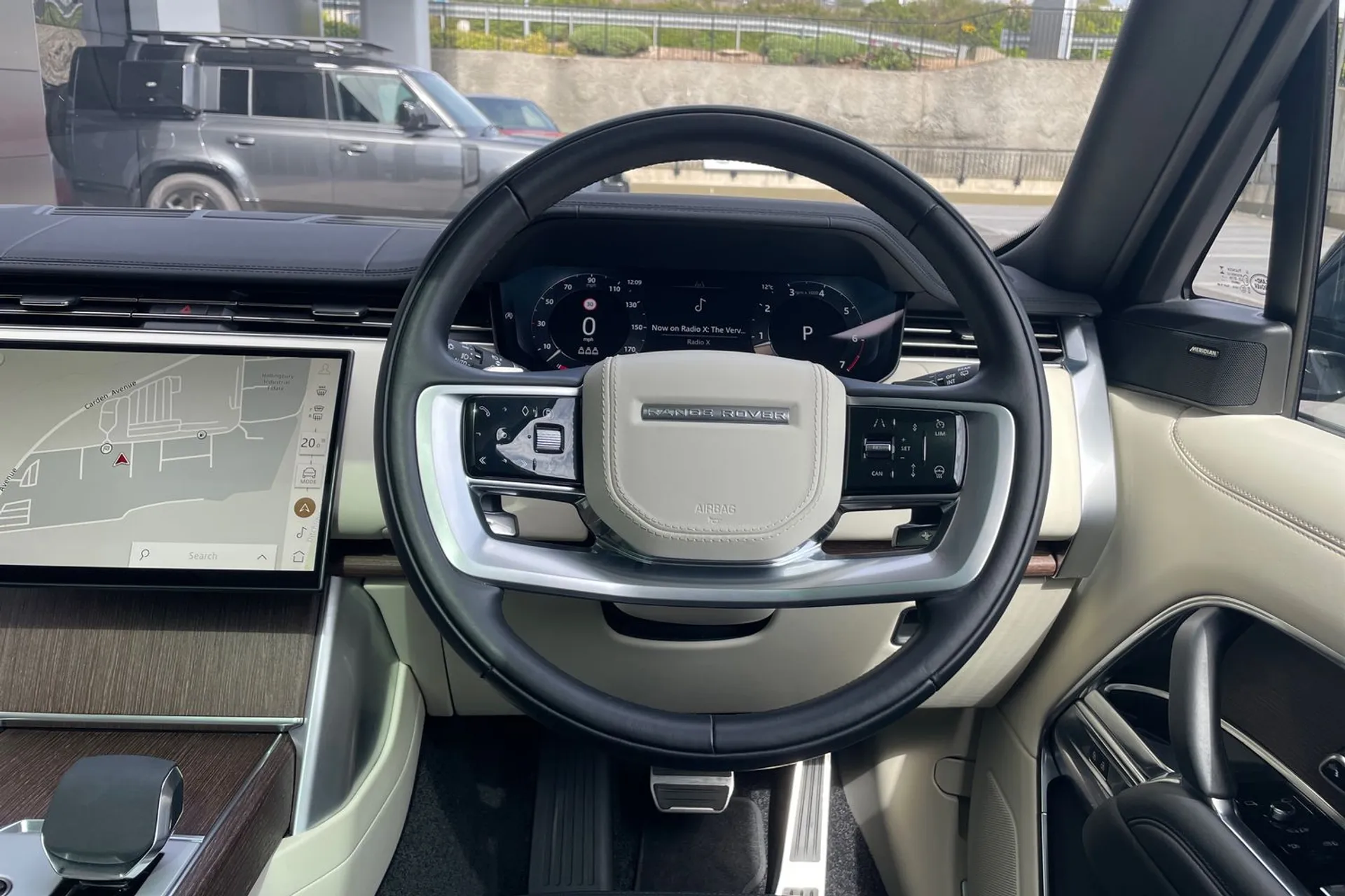 LAND ROVER RANGE ROVER thumbnail image number 42