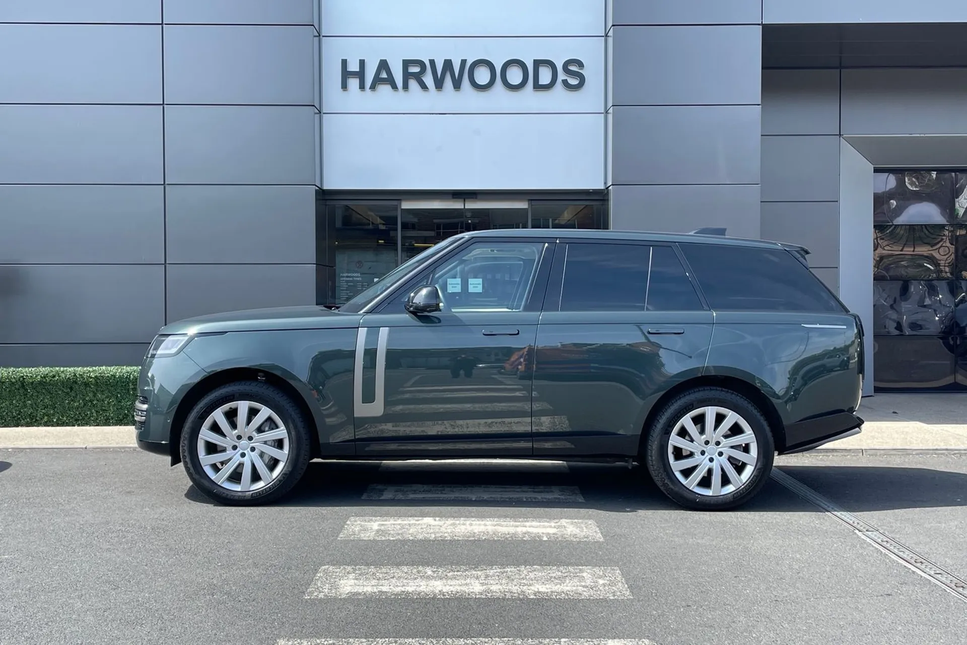 LAND ROVER RANGE ROVER thumbnail image number 13