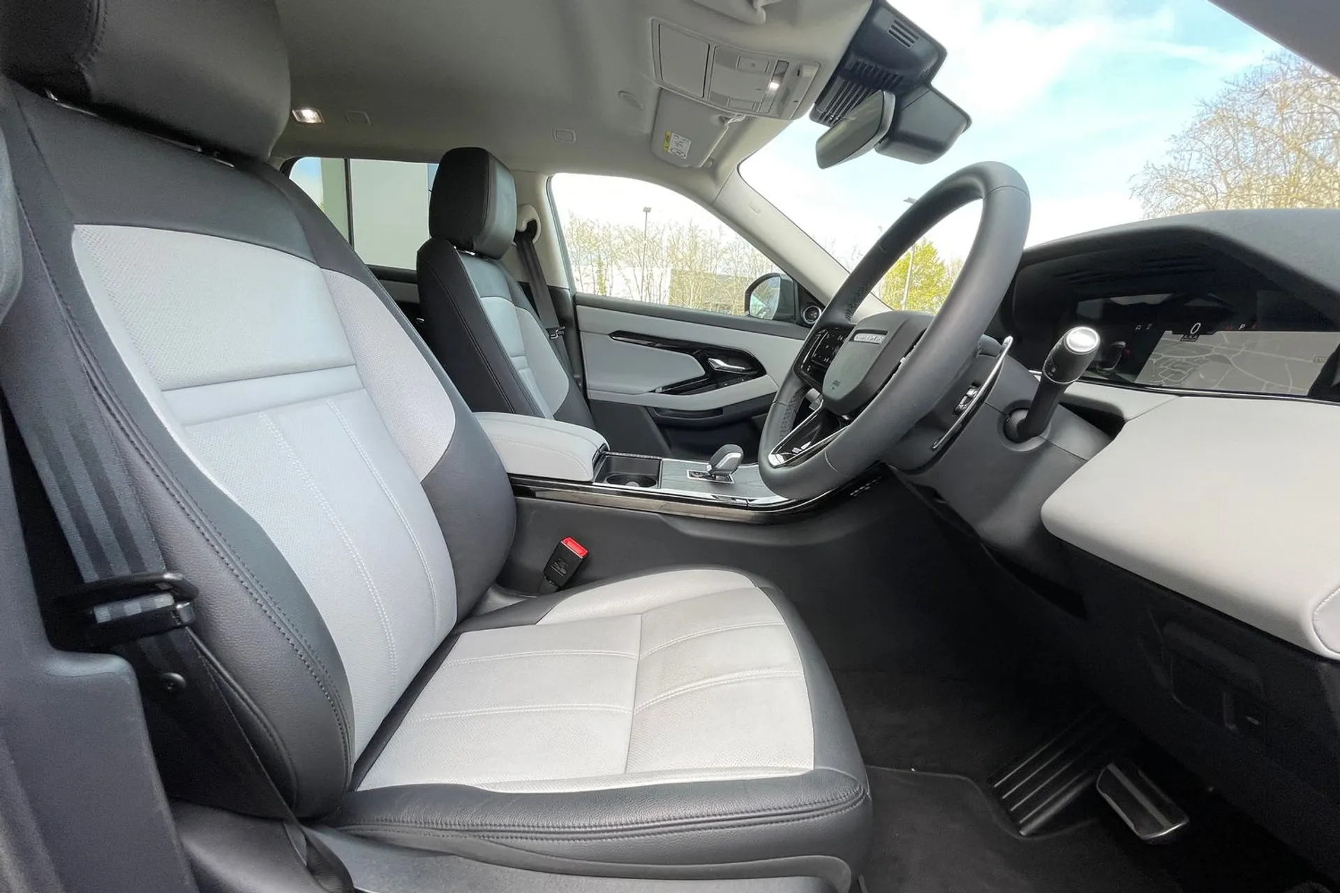LAND ROVER RANGE ROVER EVOQUE thumbnail image number 9