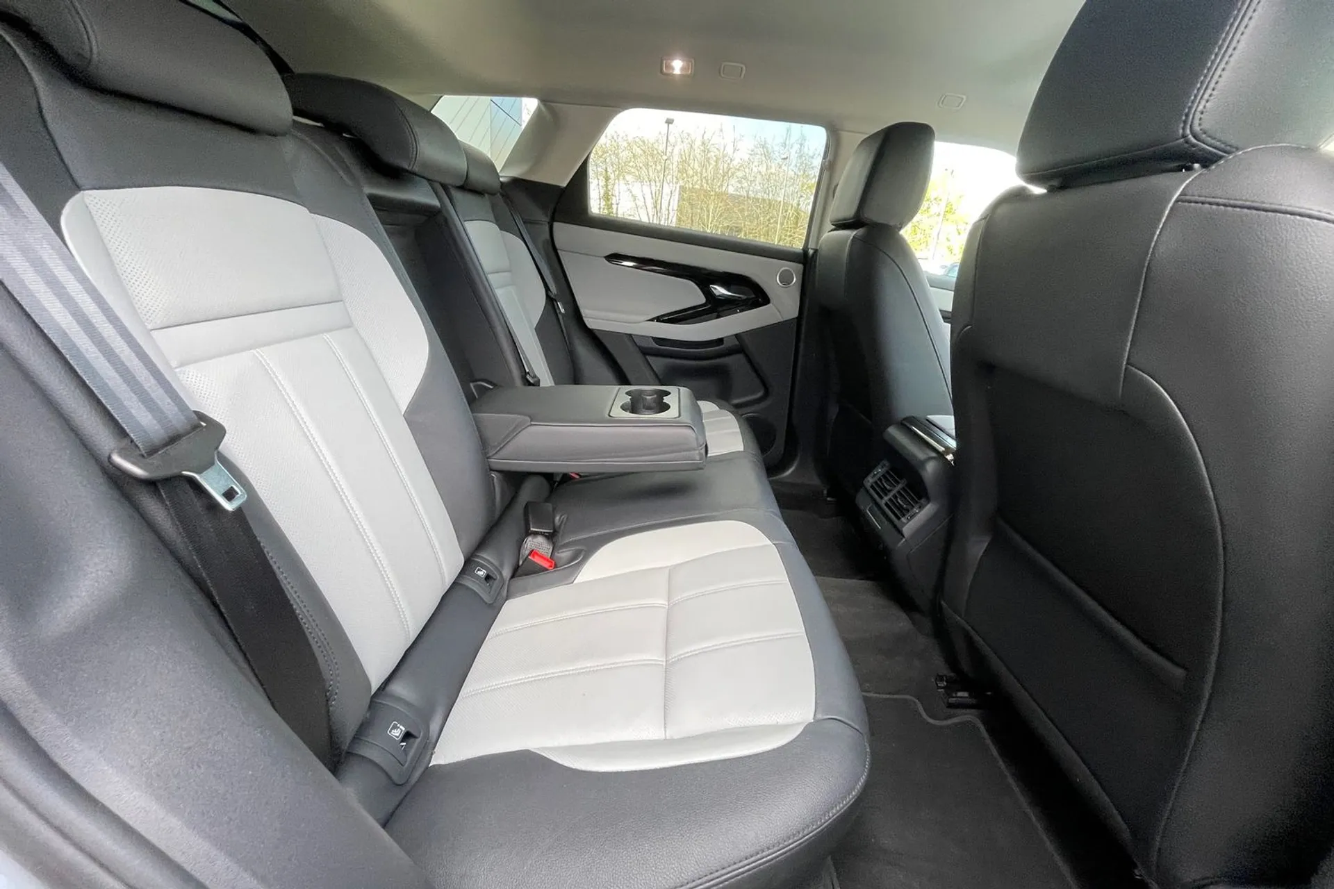 LAND ROVER RANGE ROVER EVOQUE thumbnail image number 41