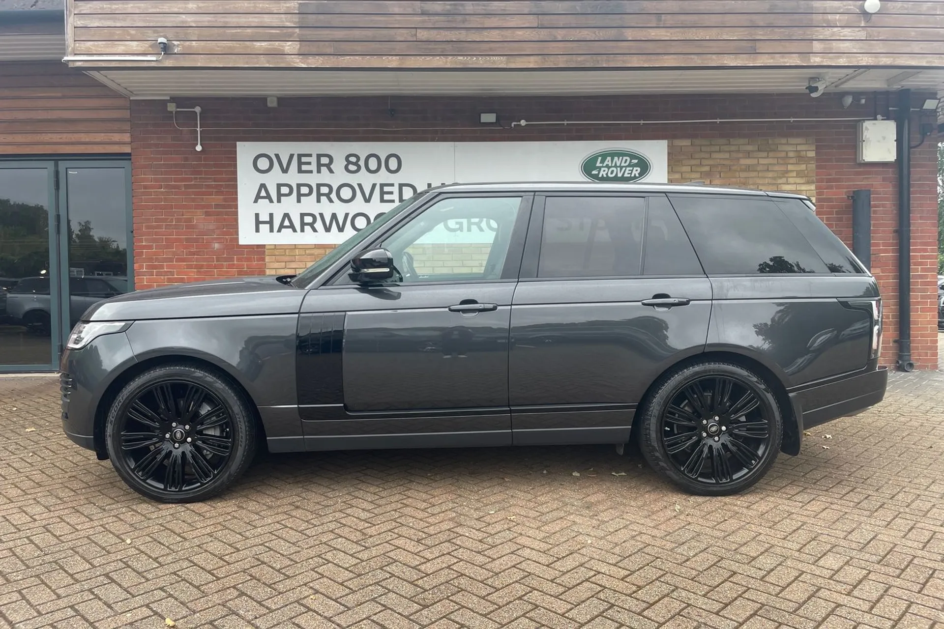 LAND ROVER RANGE ROVER thumbnail image number 18